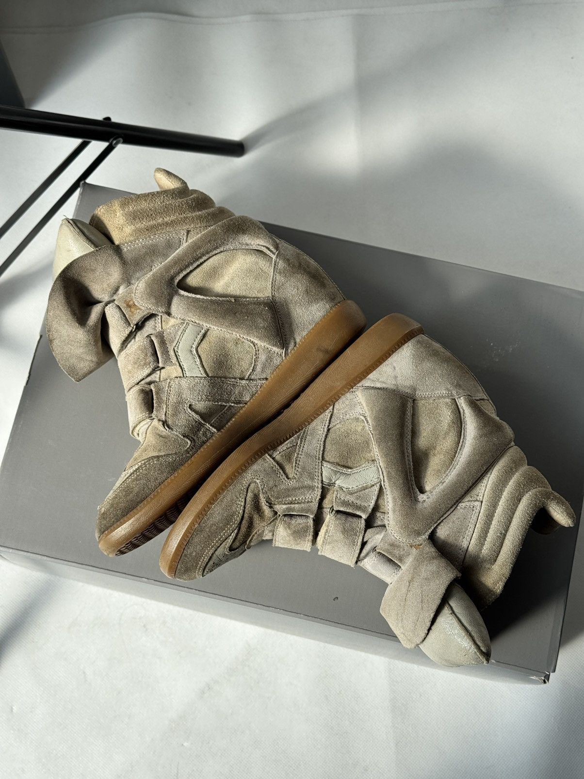 Isabel Marant Authentic Isabel Marant Etoile Bekett sneakers Suede Wedge Size US 7 / IT 37 - 13 Thumbnail