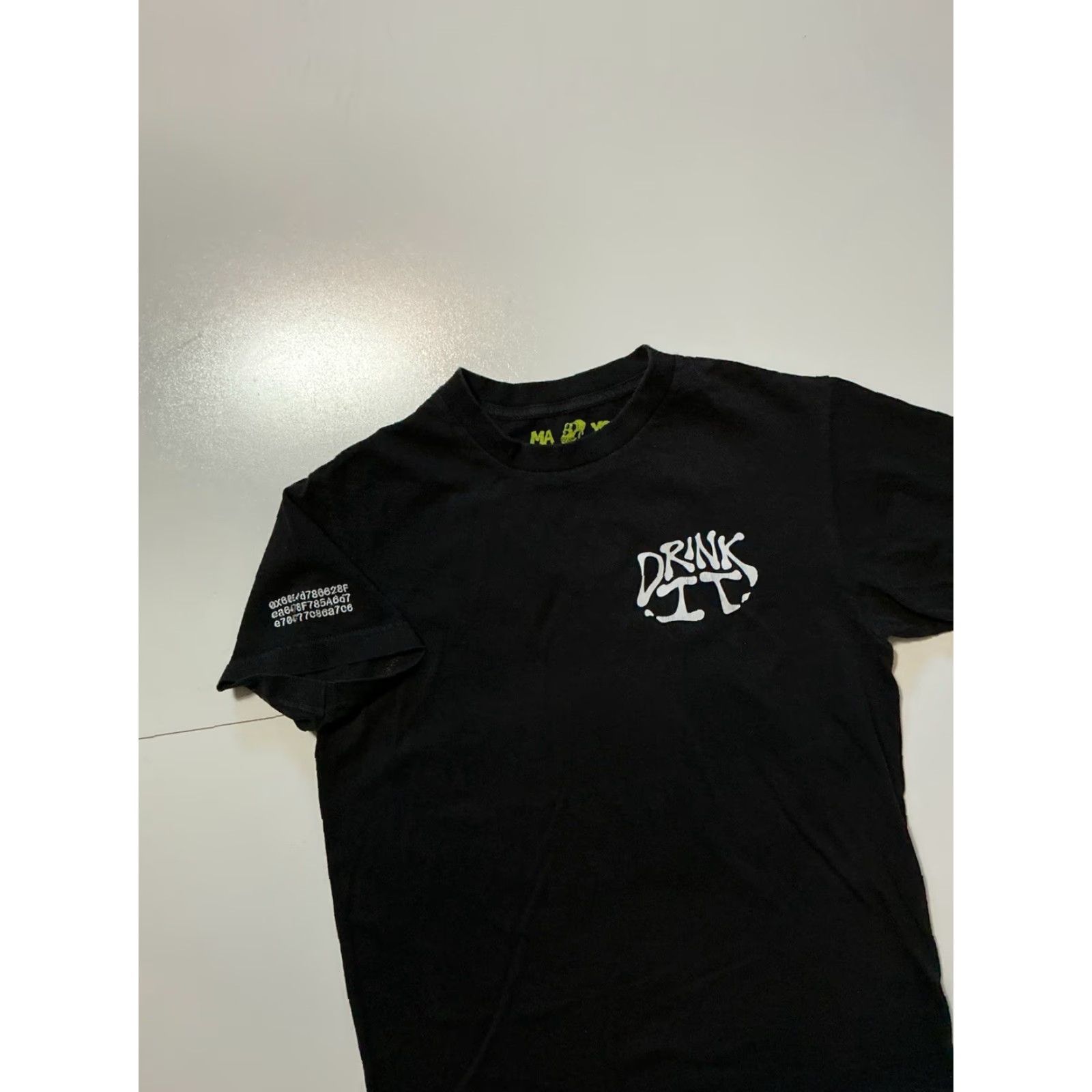 Vintage MAYC Mutant Ape Yacht Club Drink It Life Preserver Black Graphic S/S T-Shirt SM Mens Small Size US S / EU 44-46 / 1 - 3 Thumbnail