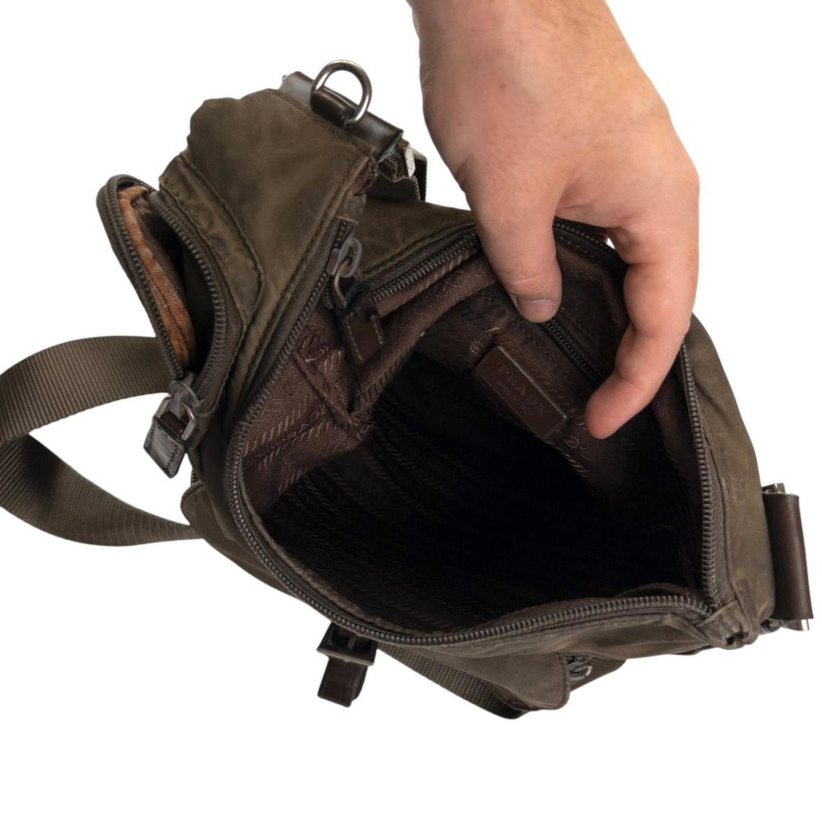 Prada Vintage Prada Cargo Crossbody Bag Size ONE SIZE - 5 Thumbnail