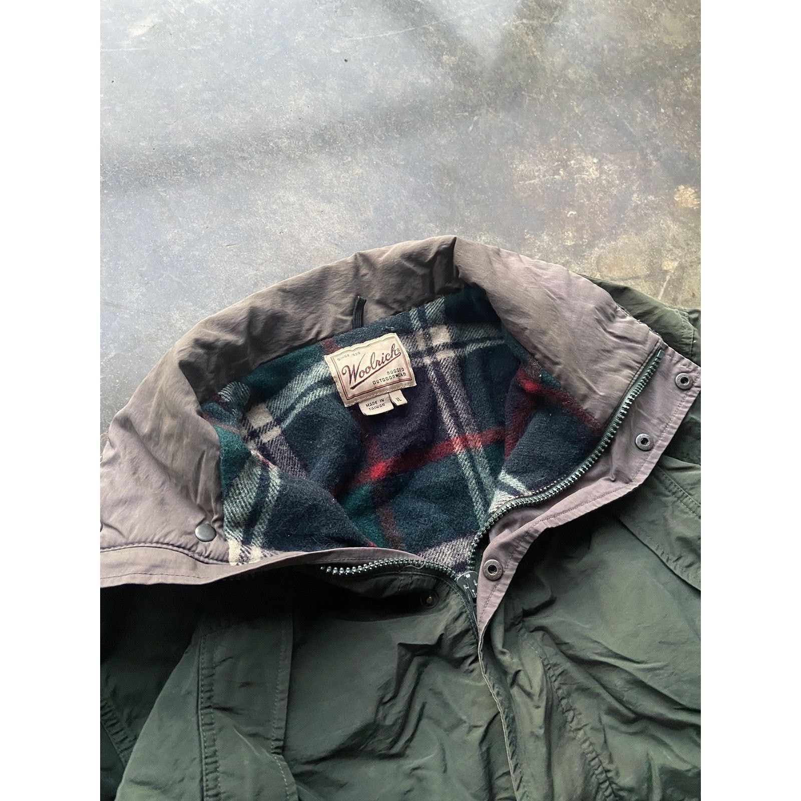 Carhartt × Vintage × Woolrich Woolen Mills Vintage 90s Boxy Woolrich Plaid Lined Winter Jacket Size US XL / EU 56 / 4 - 2 Thumbnail