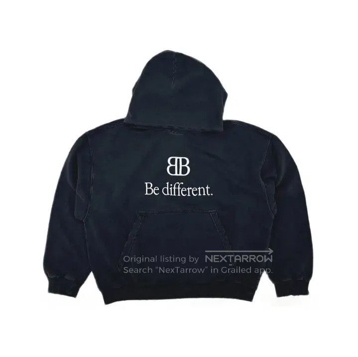 Balenciaga Balenciaga Be Different Logo Hoodie. Size US S / EU 44-46 / 1 - 2 Thumbnail