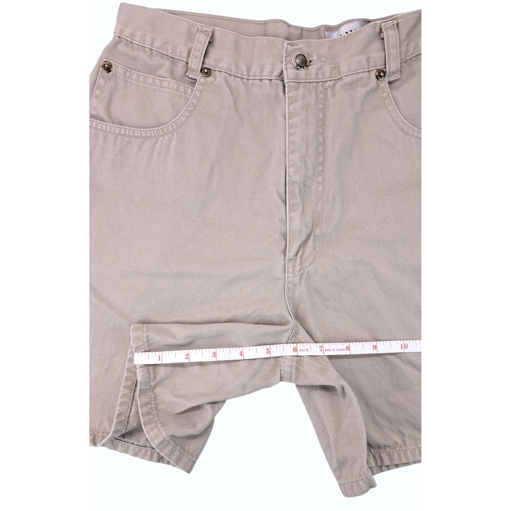 Vintage Vintage Lawman High-Waisted Mom Shorts Women Size 9 Pockets Size 30" / US 8 / IT 44 - 10 Thumbnail