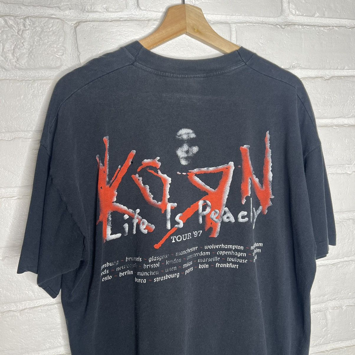 image of Vintage 90's Korn Tour Shirt Life Is Peachy in Black, Men's (Size XL)