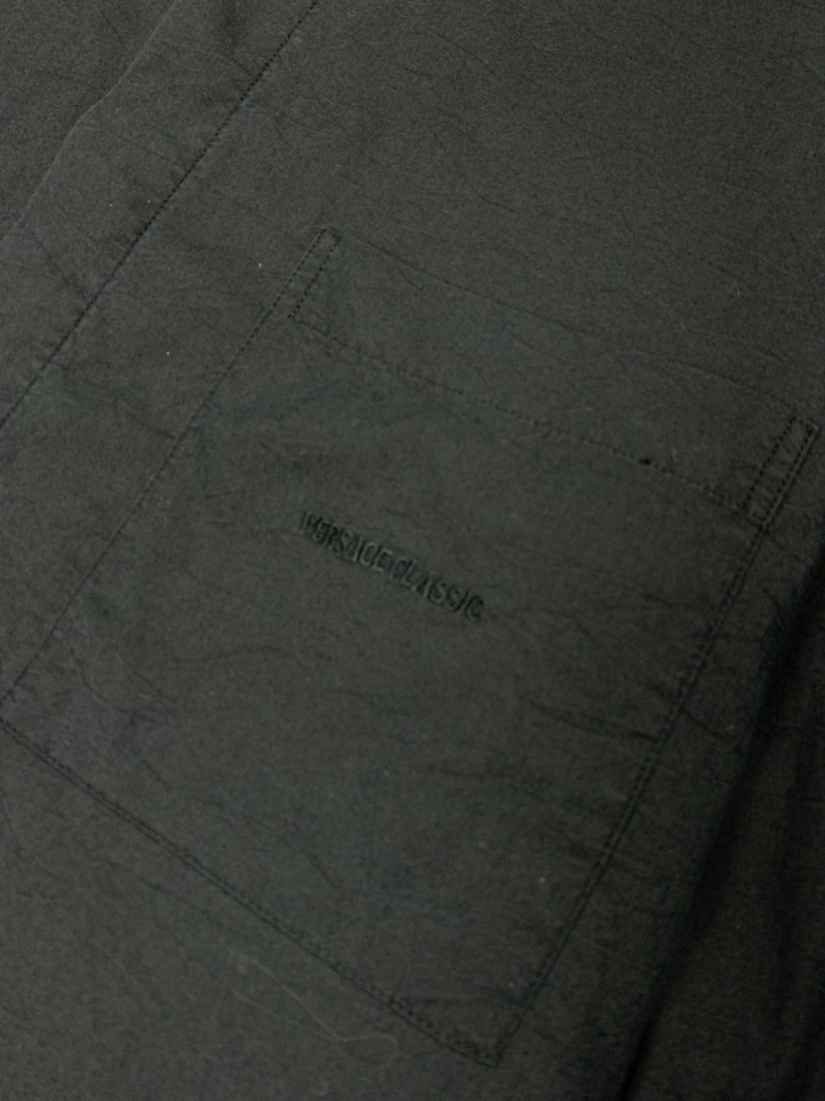 Versace Vintage Versace Classic Shirt Embroidered logo Size 40 Size US L / EU 52-54 / 3 - 5 Thumbnail
