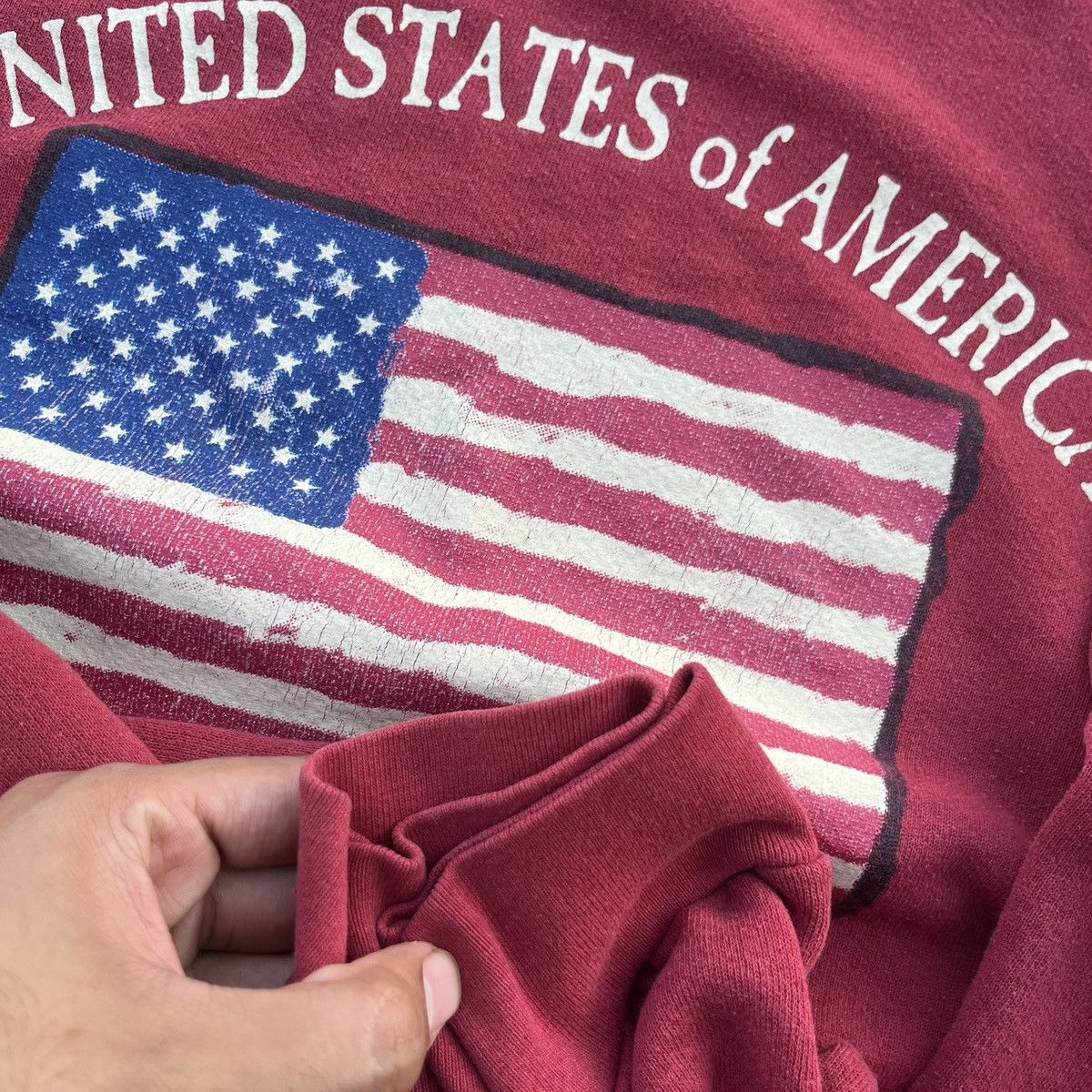 Vintage VINTAGE Y2K AMERICA FLAG GRAPHIC SWEATSHIRT Size US L / EU 52-54 / 3 - 5 Thumbnail