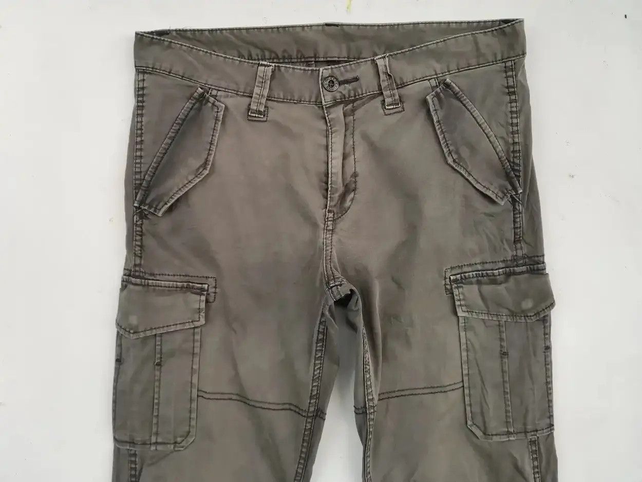 Japanese Brand × Uniqlo Rare!!! Uniqlo Tactical Cargo Multipocket Pants Size US 32 / EU 48 - 3 Thumbnail