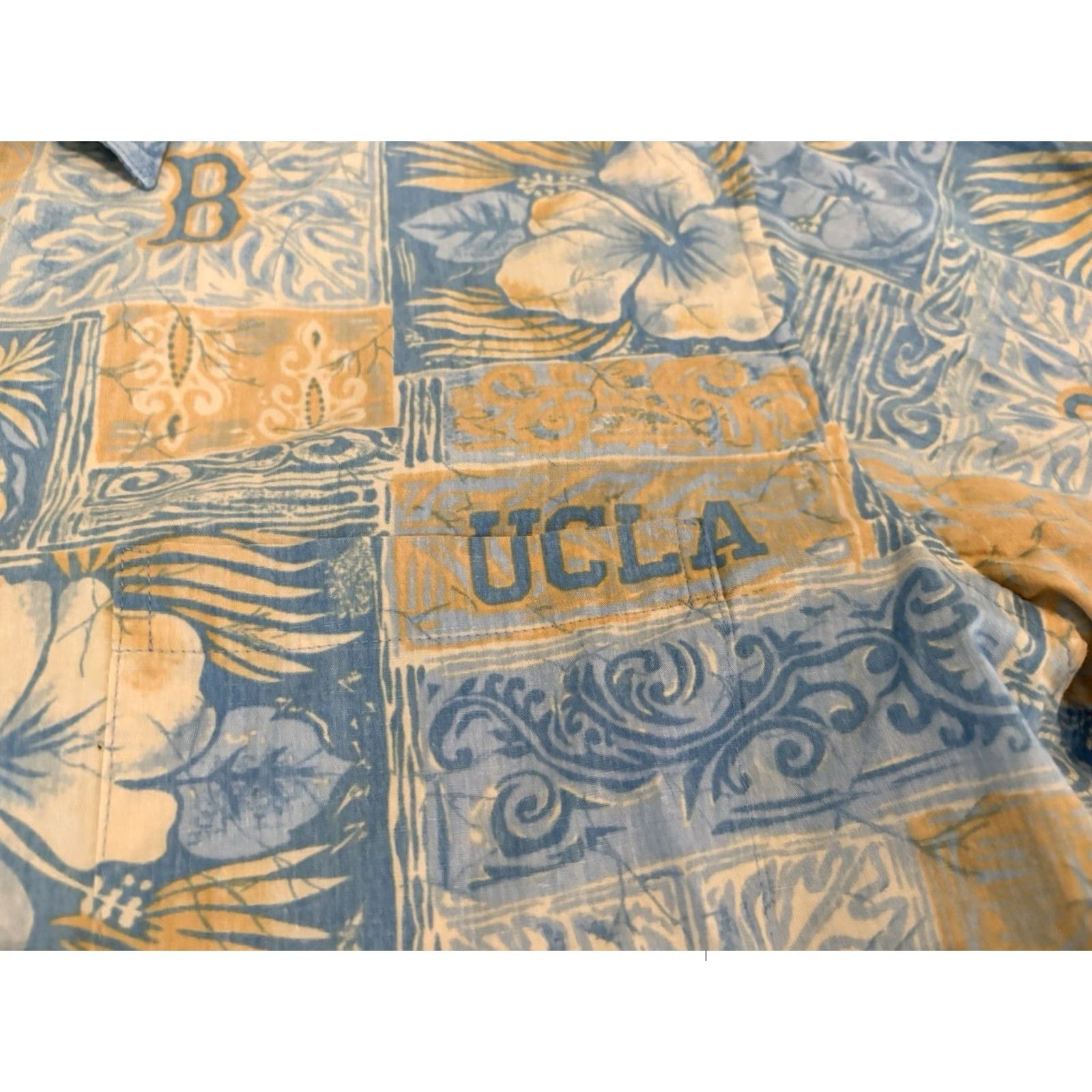 Reyn Spooner Reyn Spooner UCLA Bruins Button-Up Hawaiian Shirt Mens XL Multicolor Hawaii Hawaiian Bruins Button-Up Mens XL Size US XL / EU 56 / 4 - 3 Thumbnail