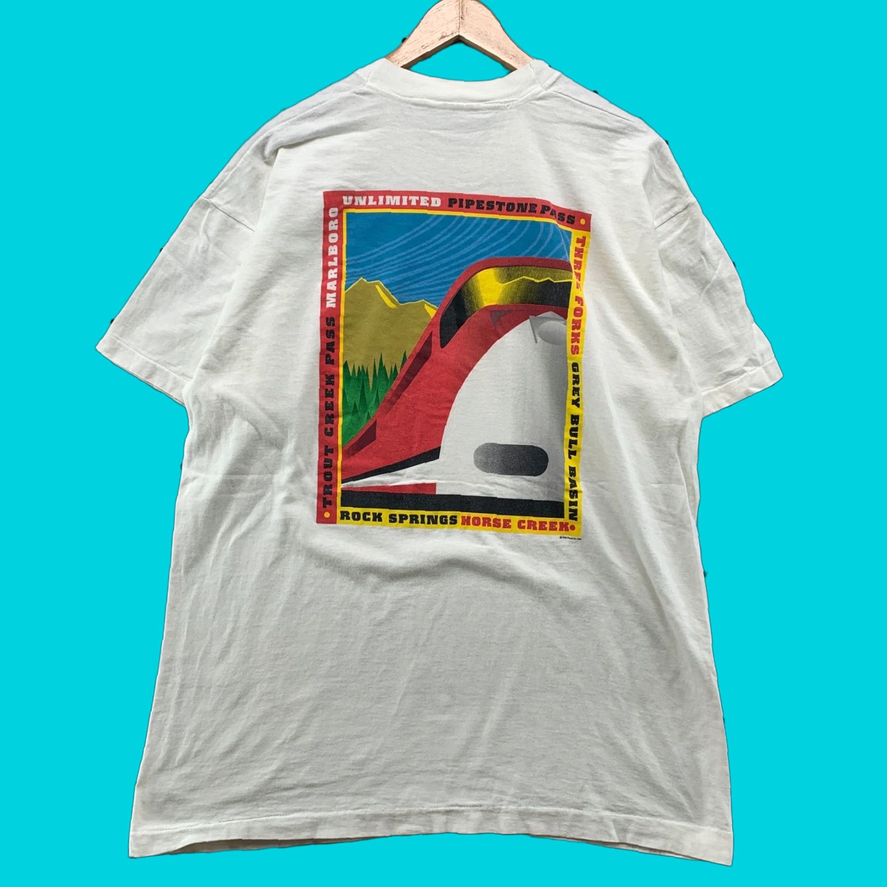 Fruit Of The Loom VINTAGE Fruit of the Loom 90s Marlboro Pocket Shirt XL White Short Sleeve Graphic Print Mens Cowboy Beer Size US XL / EU 56 / 4 - 1 Thumbnail