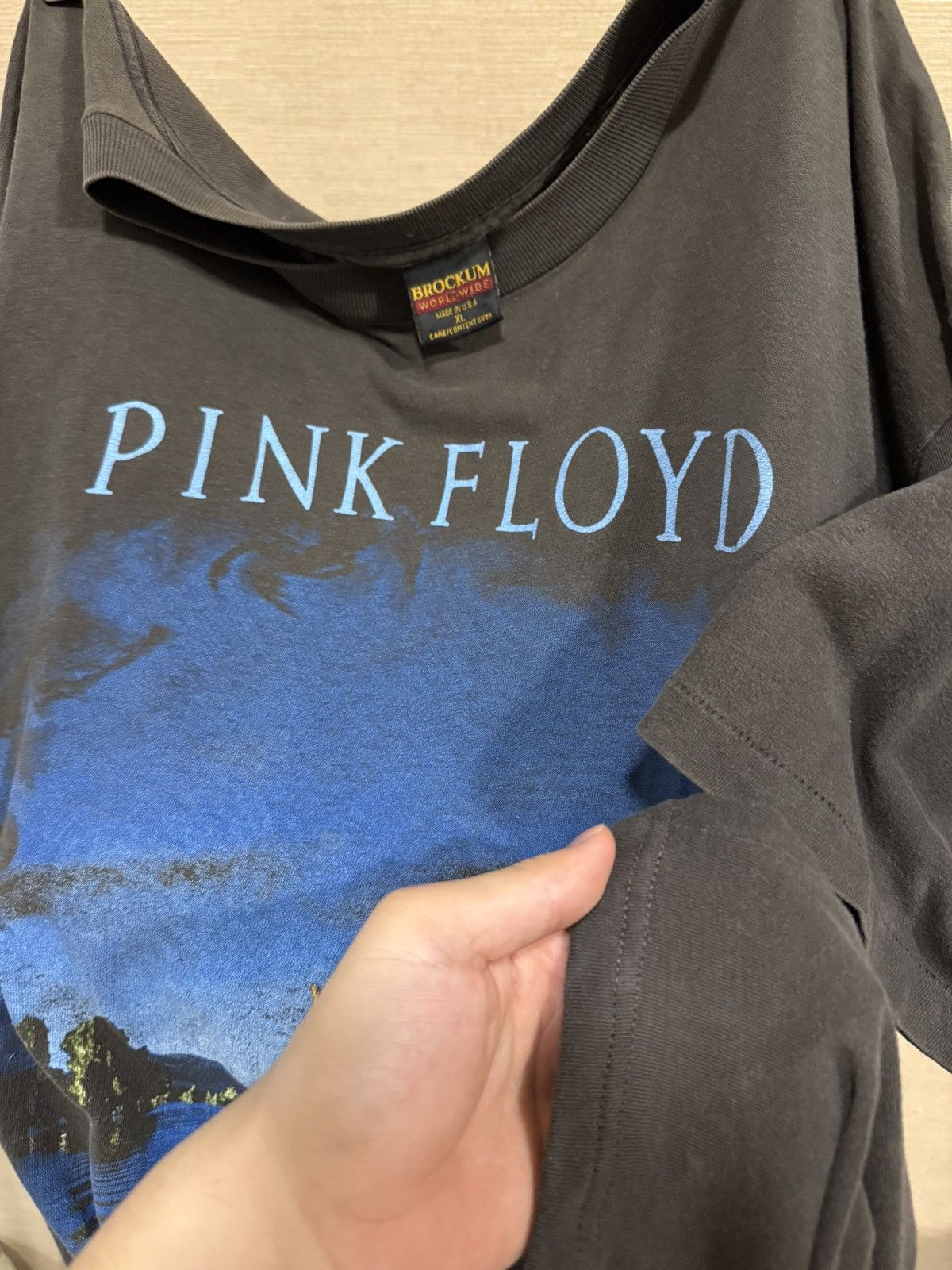Pink Floyd Vintage 1992 Sun Faded Pink Floyd Wish You Were Here Tee Size US XL / EU 56 / 4 - 4 Thumbnail