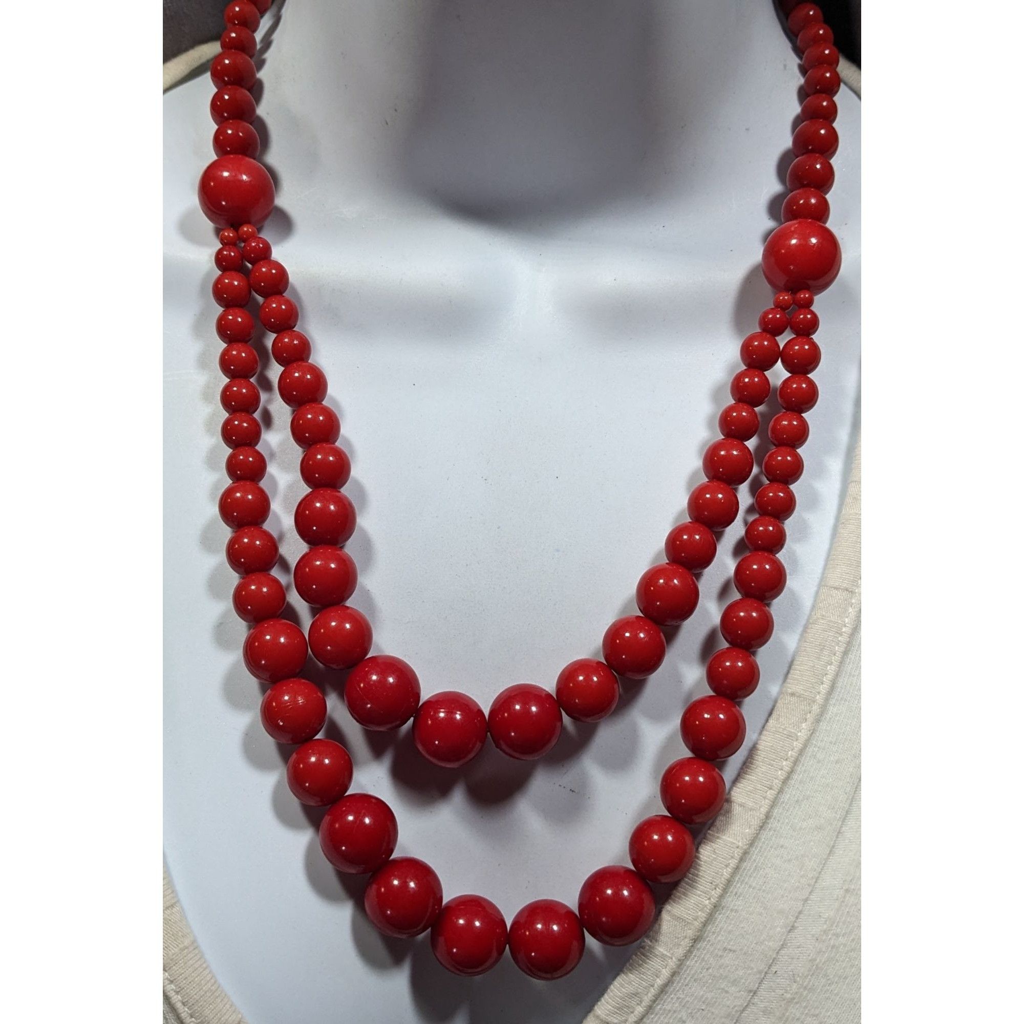 Other Elegant Red Multilayer Graduated Beaded Necklace Size ONE SIZE - 4 Thumbnail