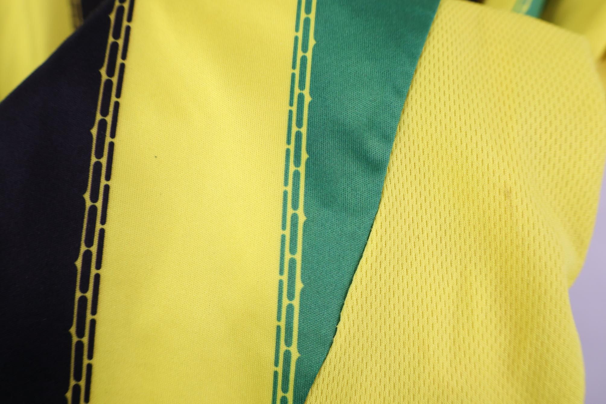 Vintage Vintage Y2K World Cup Jamaica Soccer Futbol Jersey Shirt Size US XL / EU 56 / 4 - 10 Thumbnail