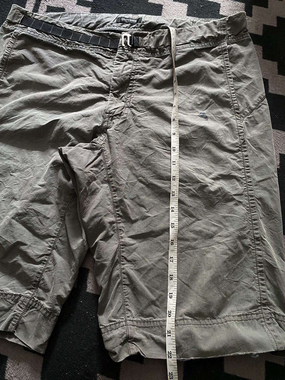 Arc'teryx × Vintage Vintage arc’teryx distressed short pants Size US 34 / EU 50 - 7 Thumbnail