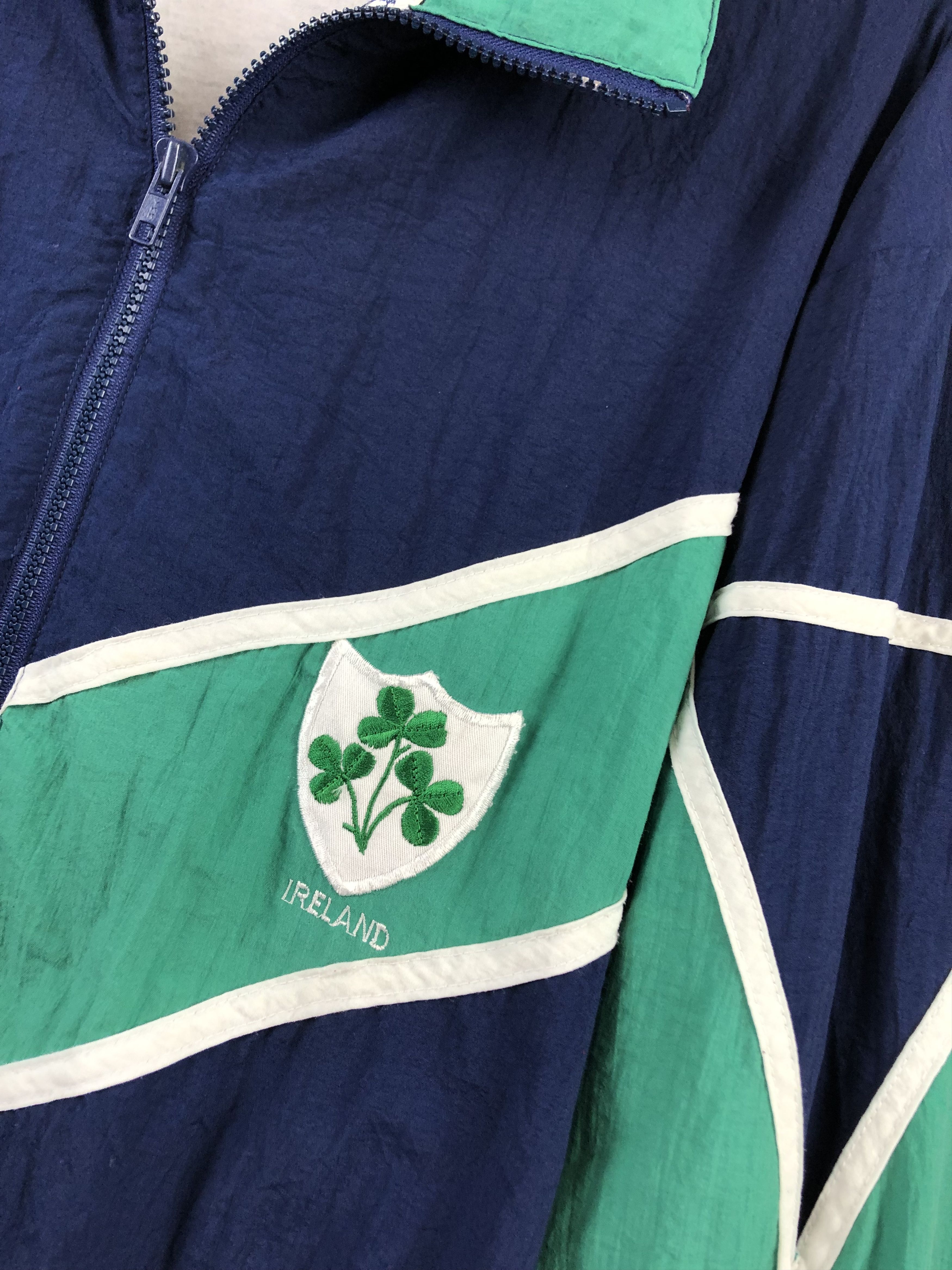 Vintage Vintage Ireland Rugby Tracksuit Suit Jacket Pants Rare Hype Size US L / EU 52-54 / 3 - 4 Thumbnail