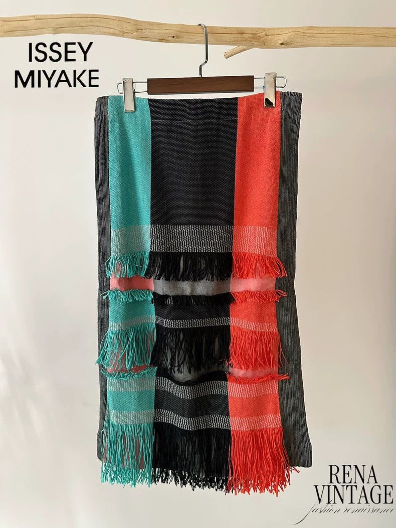 Issey Miyake Issey Miyake size:2 Black, green and red color-blocked mai Size 31" - 2 Thumbnail