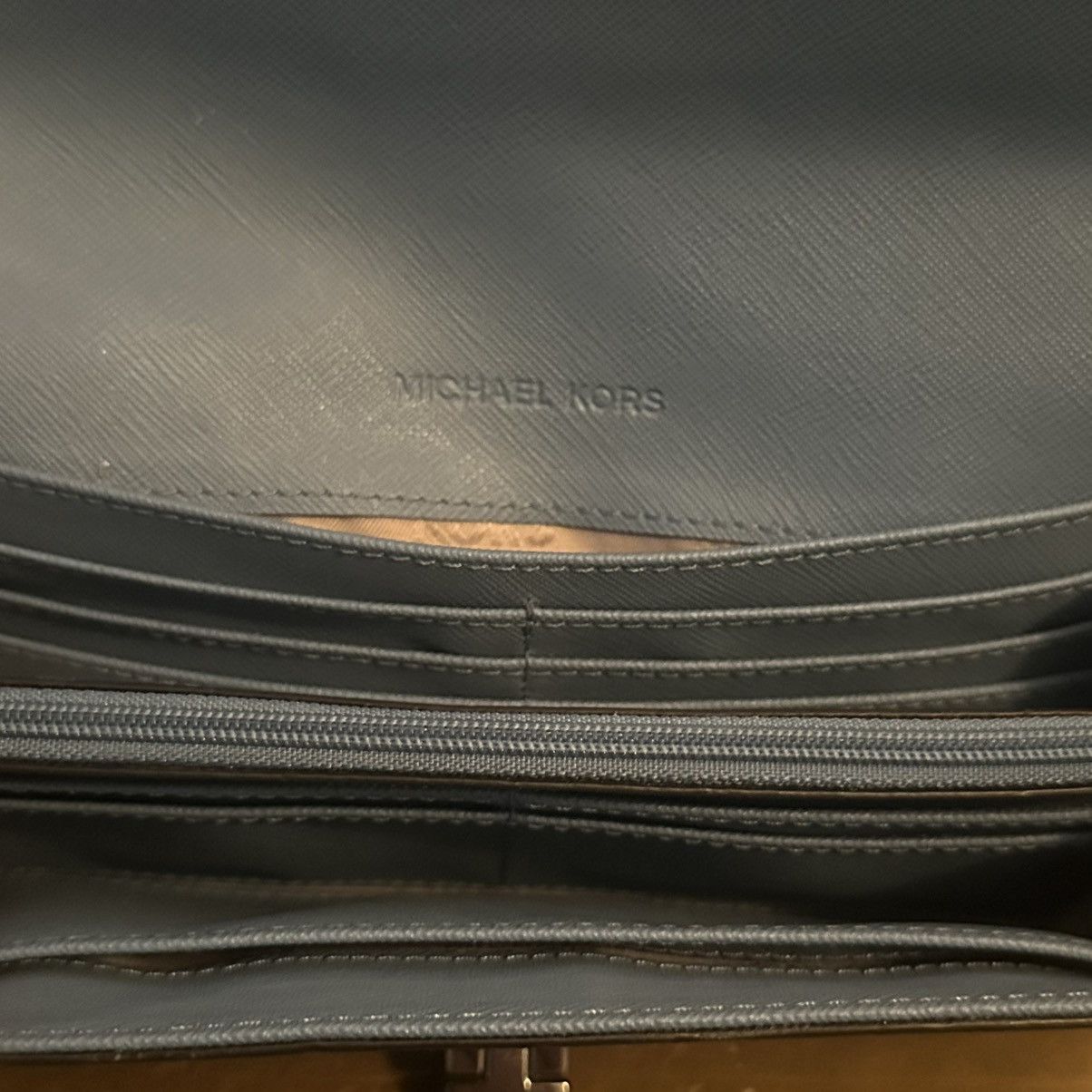Michael Kors Michael Kors Callie sky blue leather carryall wallet Size ONE SIZE - 6 Thumbnail