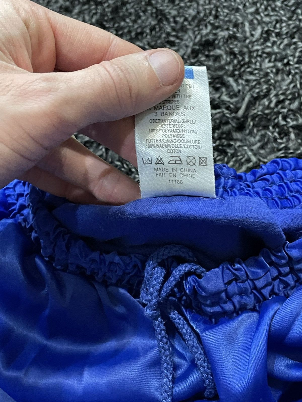 Vintage Vintage Adidas blue shorts streetwear Y2K casual 1970-1980 Size US 34 / EU 50 - 6 Thumbnail