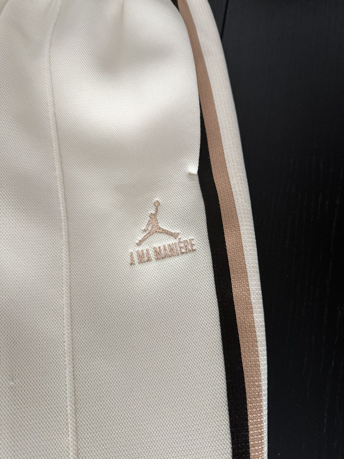 A Ma Maniere × Jordan Brand A Ma Maniére x Jordan Cream Tech Woven Fabric size M Size US 32 / EU 48 - 2 Thumbnail