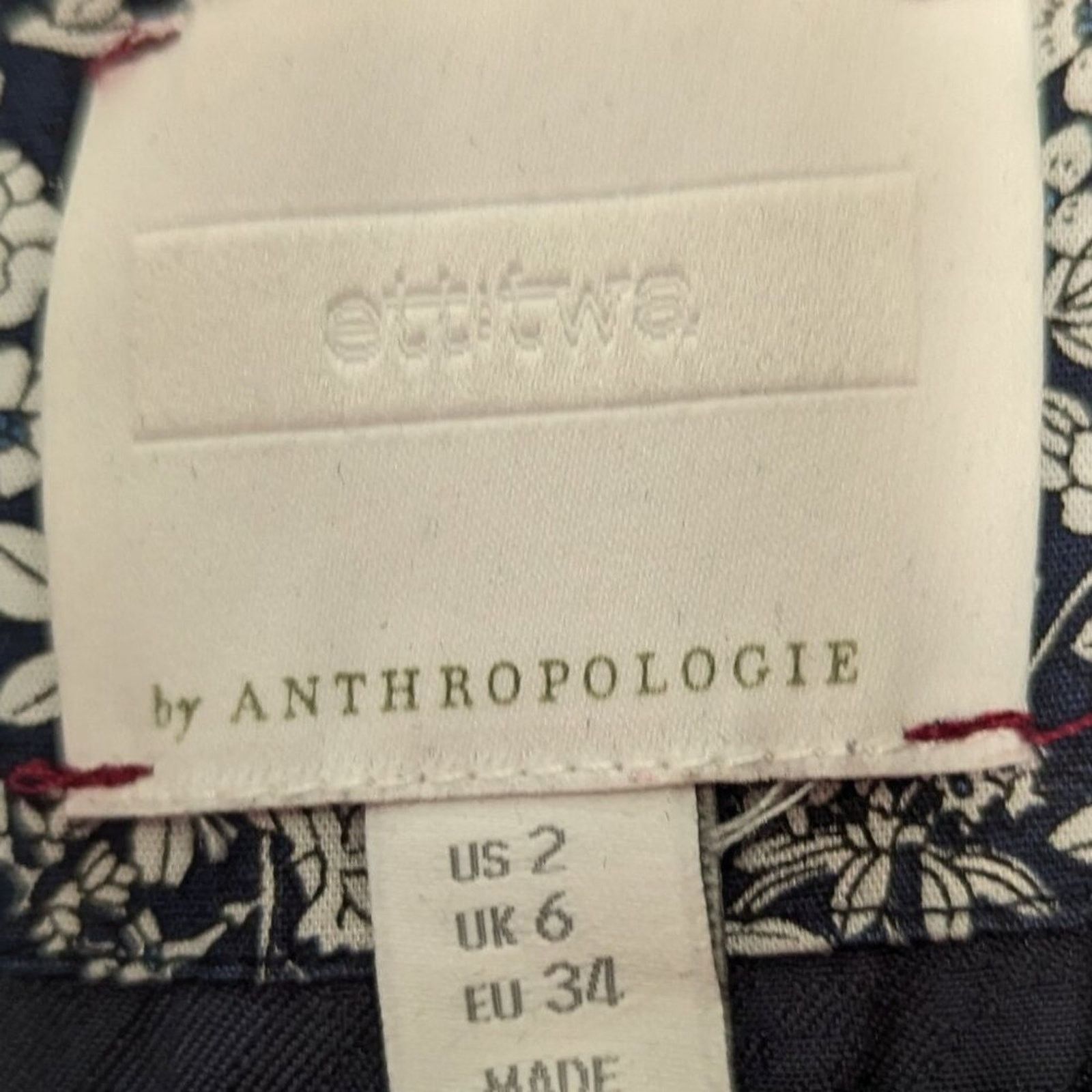 Anthropologie Anthropologie Ettitwa Navy Blue Floral Print Jumpsuit Size 2 Size 26" / US 2 / IT 38 - 3 Thumbnail