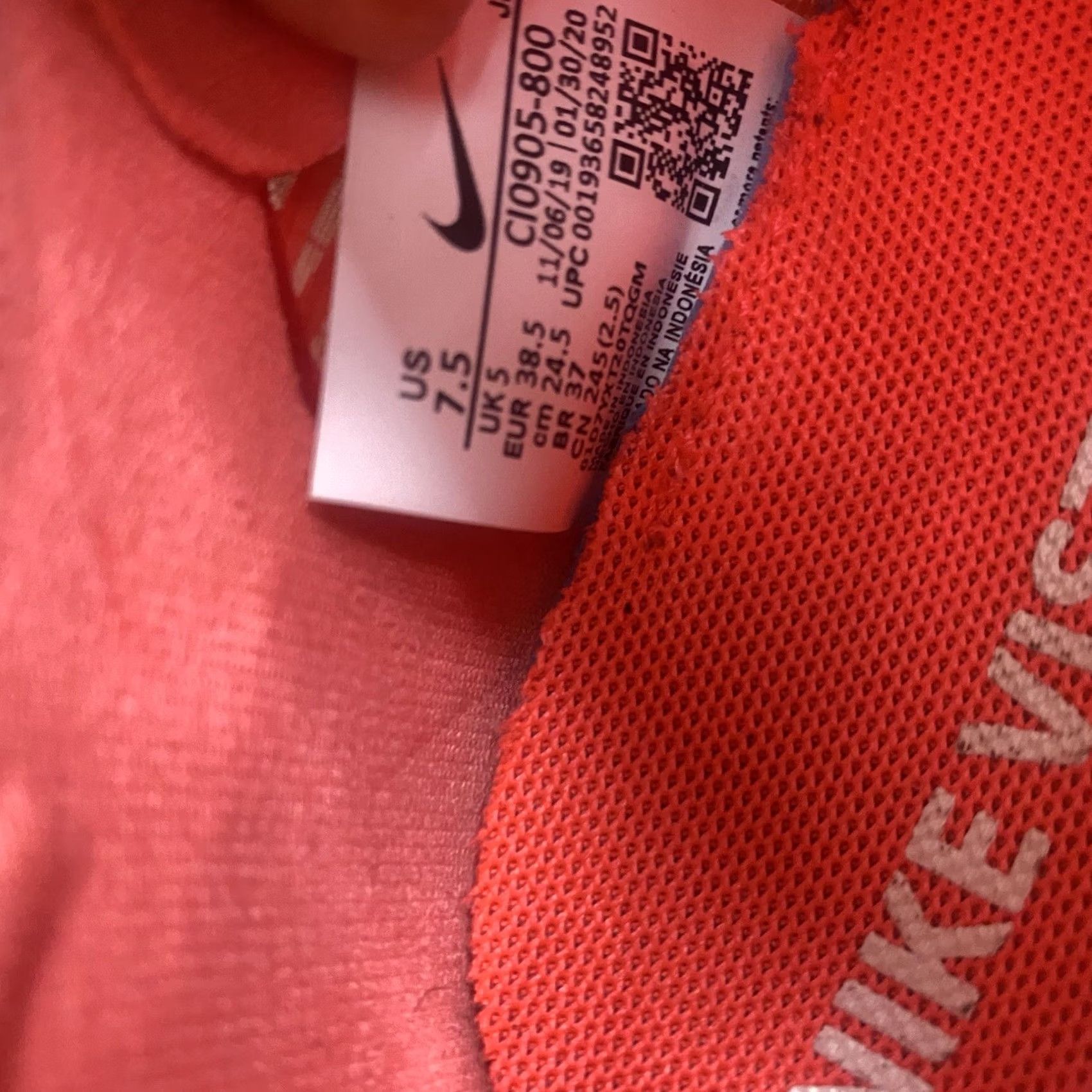 Nike Nike Vista Lite Sneaker Womens 7.5 Red Textile Athletic Magic Ember Size US 8 / IT 38 - 3 Thumbnail