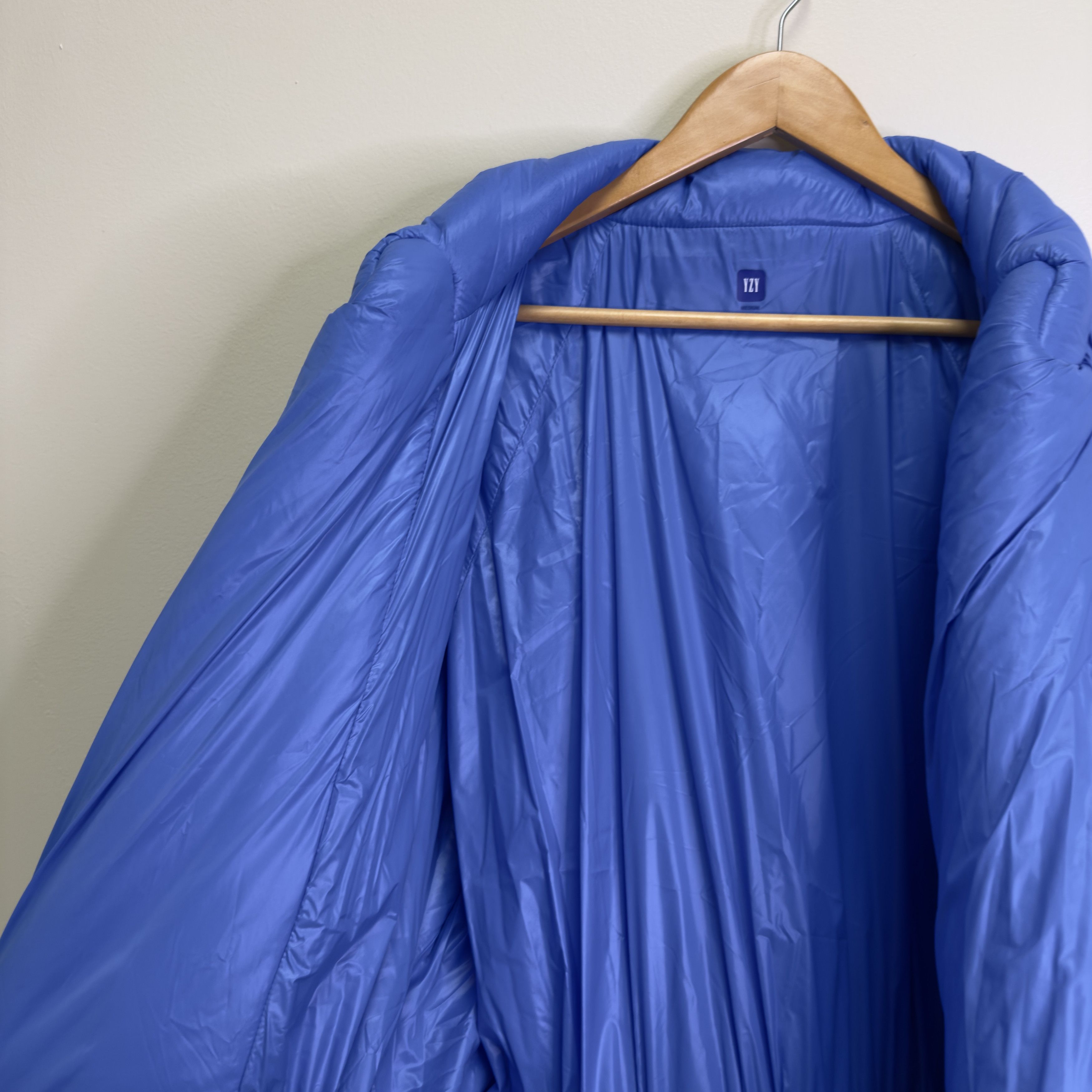 Gap × Yeezy Blue Round Jacket Size US M / EU 48-50 / 2 - 5 Thumbnail