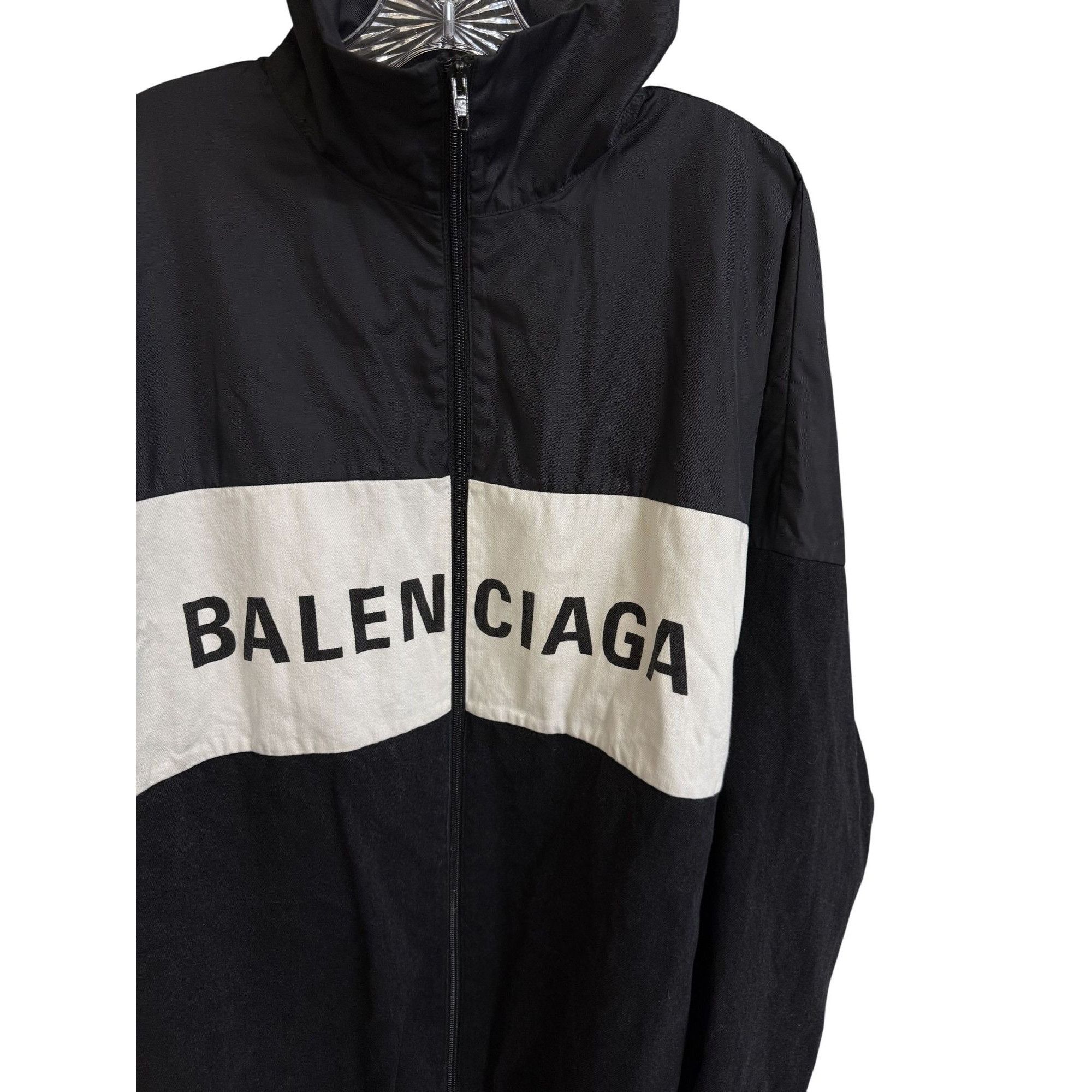 Balenciaga Balenciaga Black & White Logo Windbreaker Jacket Size 34 Lig Size XXS / US 00 / IT 34 - 5 Thumbnail