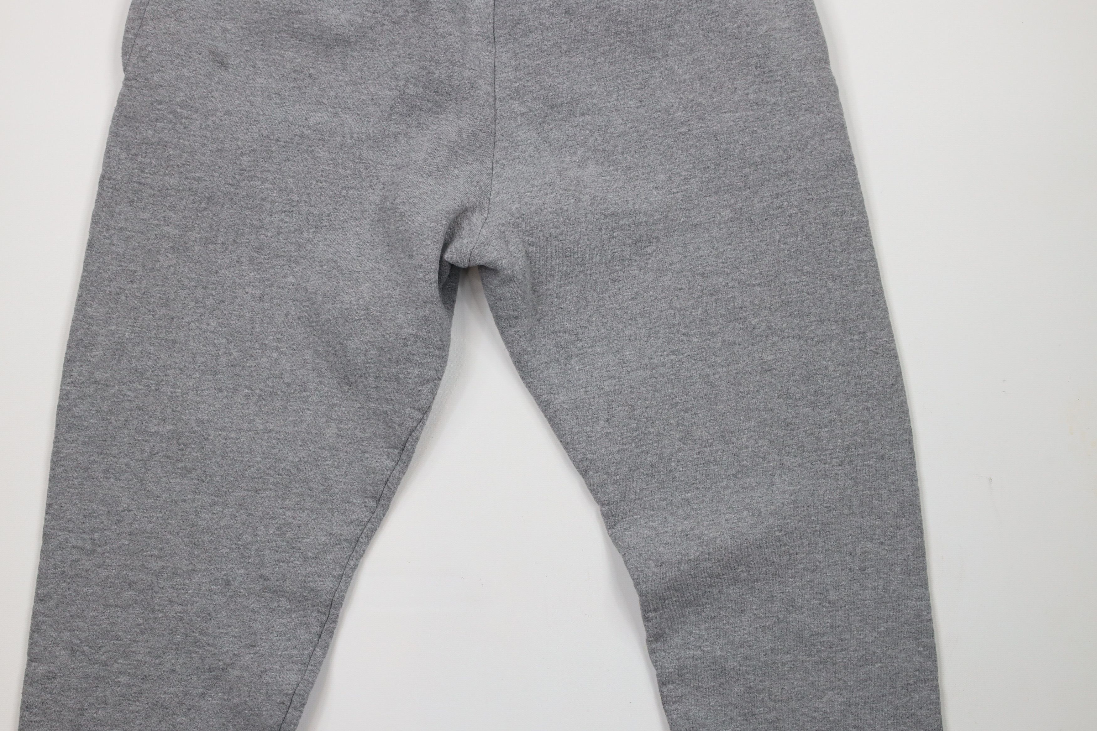 Russell Athletic × Vintage Vintage Russell Athletic Blank Cuffed Sweatpants Joggers Size US 36 / EU 52 - 9 Thumbnail