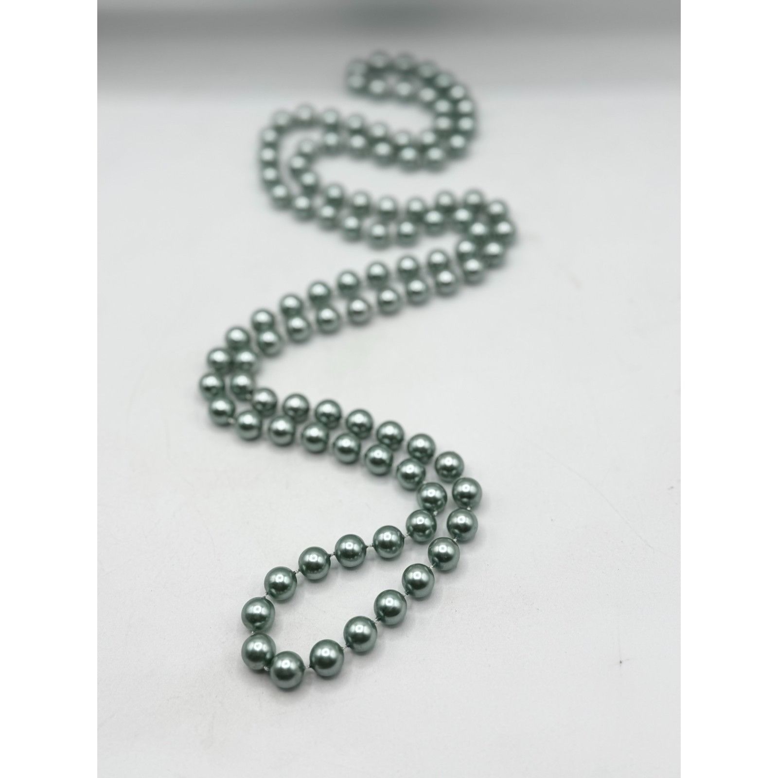 Vintage Vintage green faux pearl beaded necklace Size ONE SIZE - 1 Thumbnail