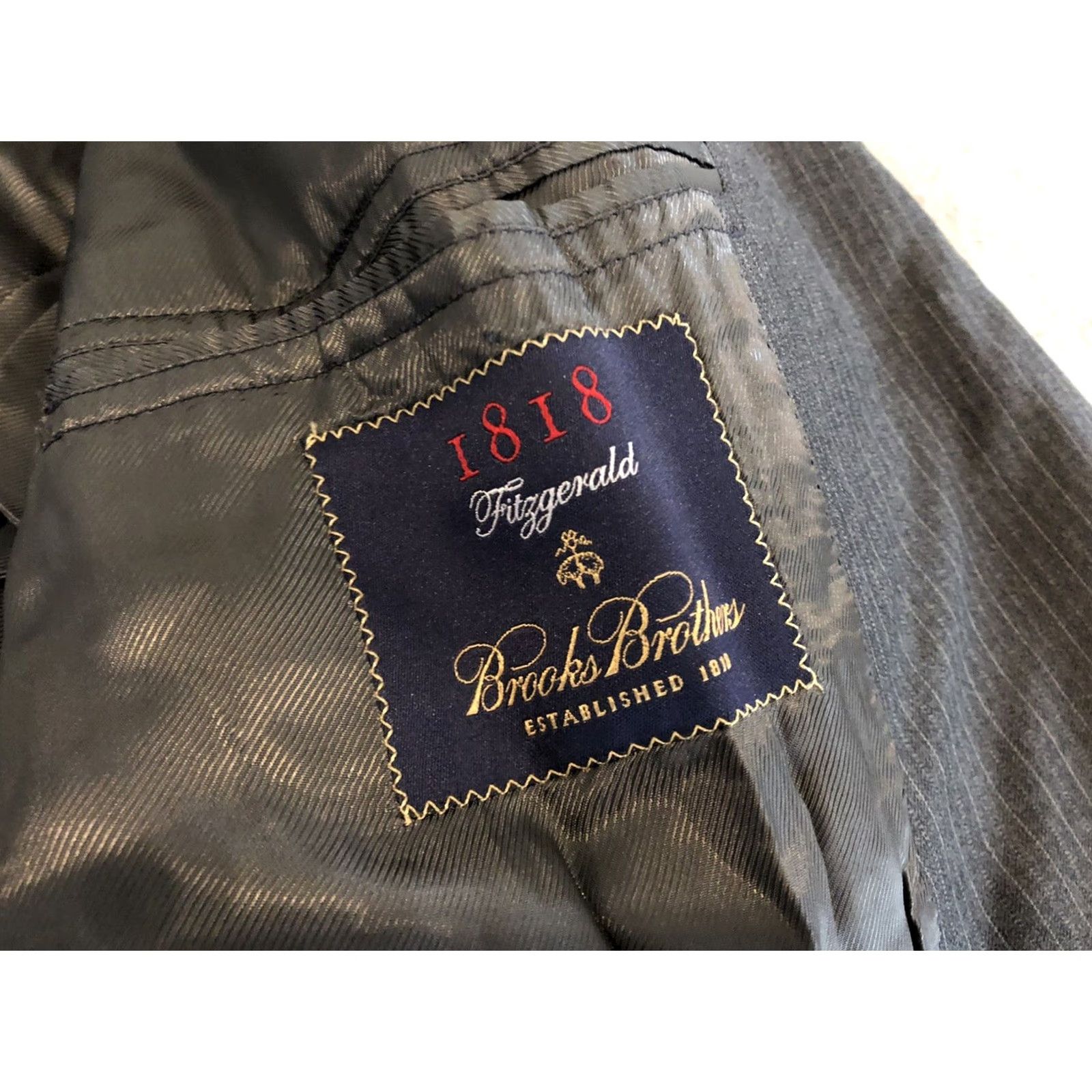 Brooks Brothers VINTAGE Brooks Brothers 1818 Fitzgerald Vitale Barberis Canonico Jacket Blazer Mens 42R Wool Gray Striped 2 Button Suit Coat/Coat Size 42R - 3 Thumbnail