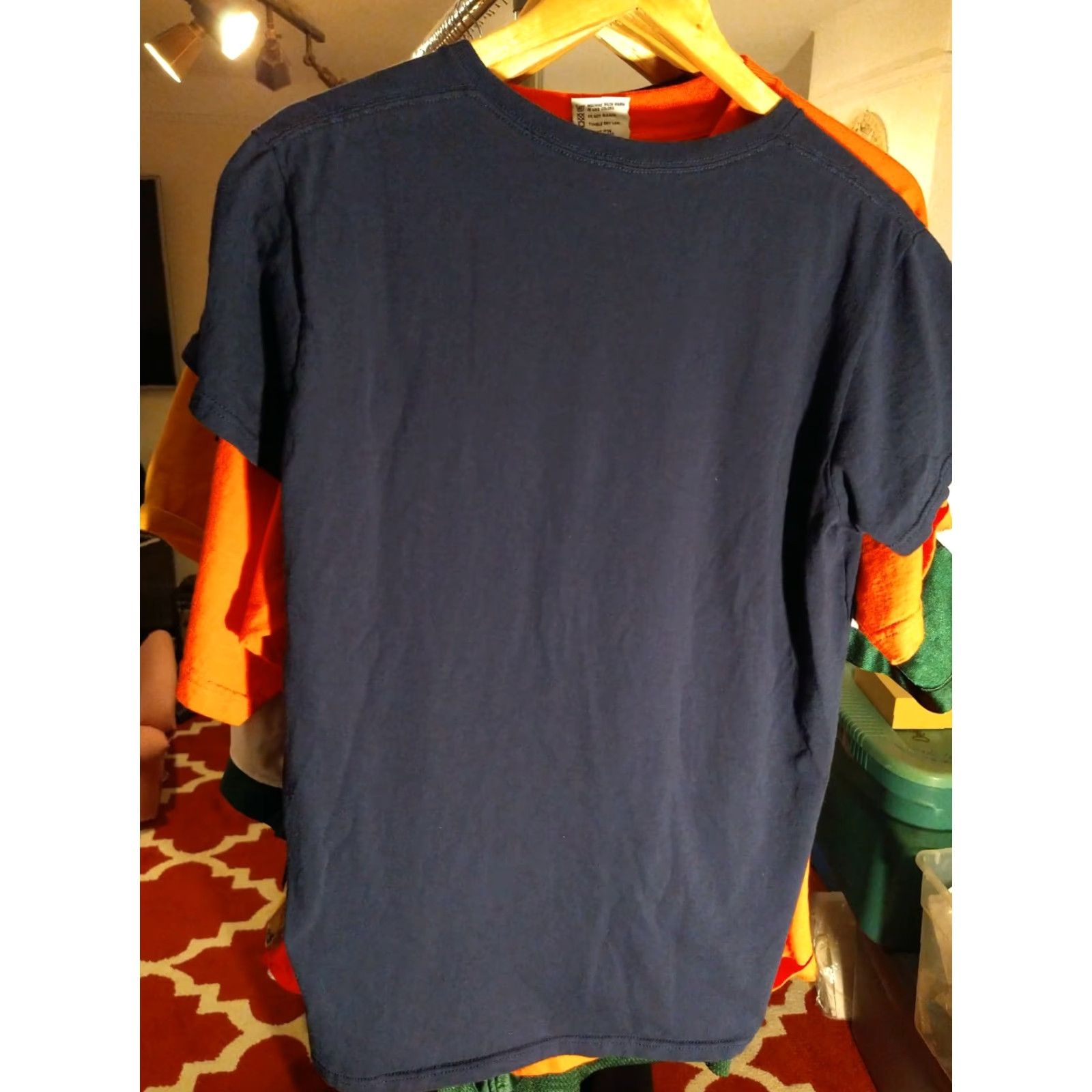 Gildan VINTAGE Chicago Bears Khalil Mack Attack Ladies XL T-shirt V-neck Blue 100% Cotton Gildan Short Sleeve Women’s Shirt Size XL / US 12-14 / IT 48-50 - 4 Thumbnail