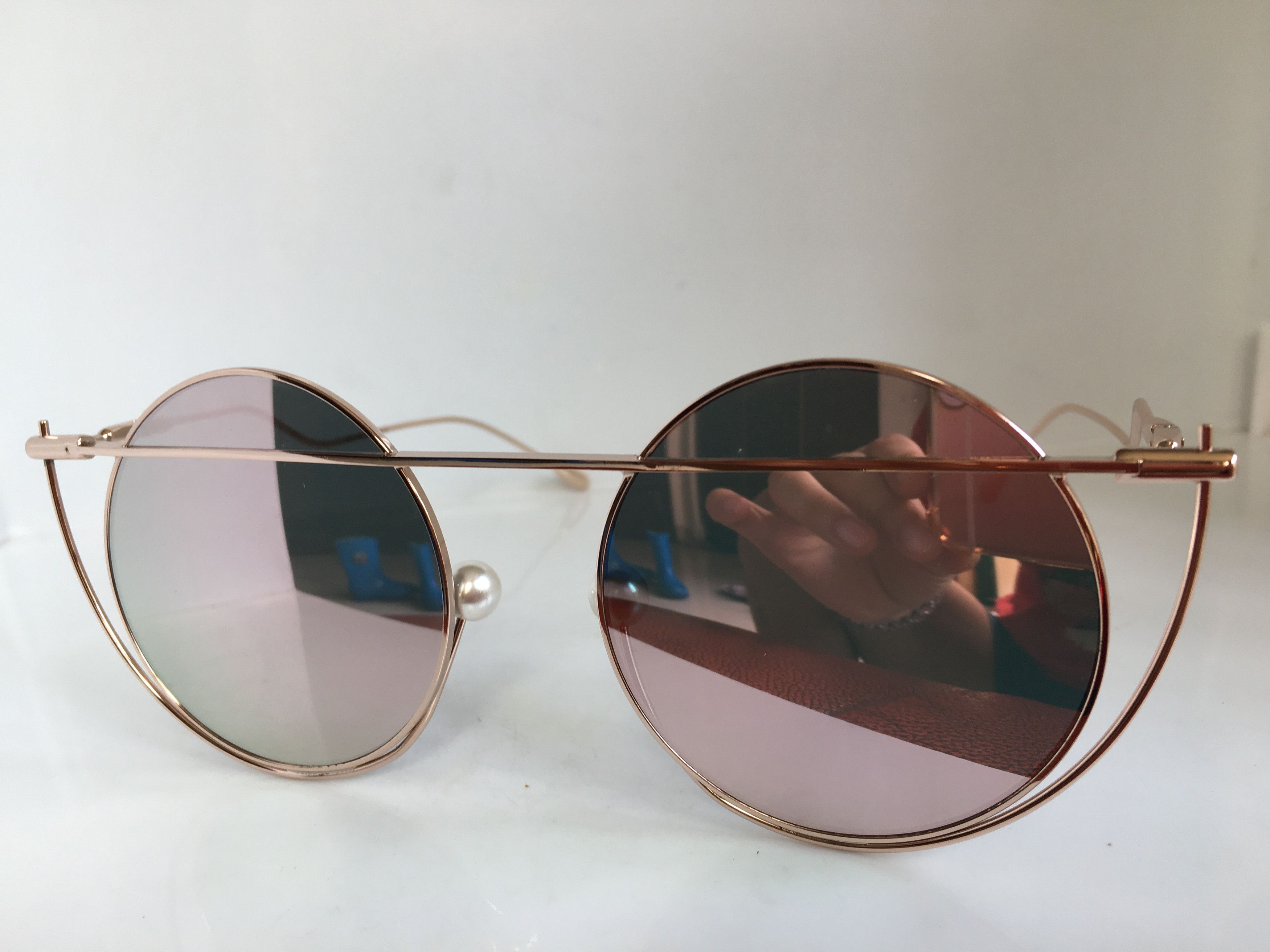 Other Mod Diva Gold Round Sunglasses Frame PIN UP GIRL Size ONE SIZE - 3 Thumbnail