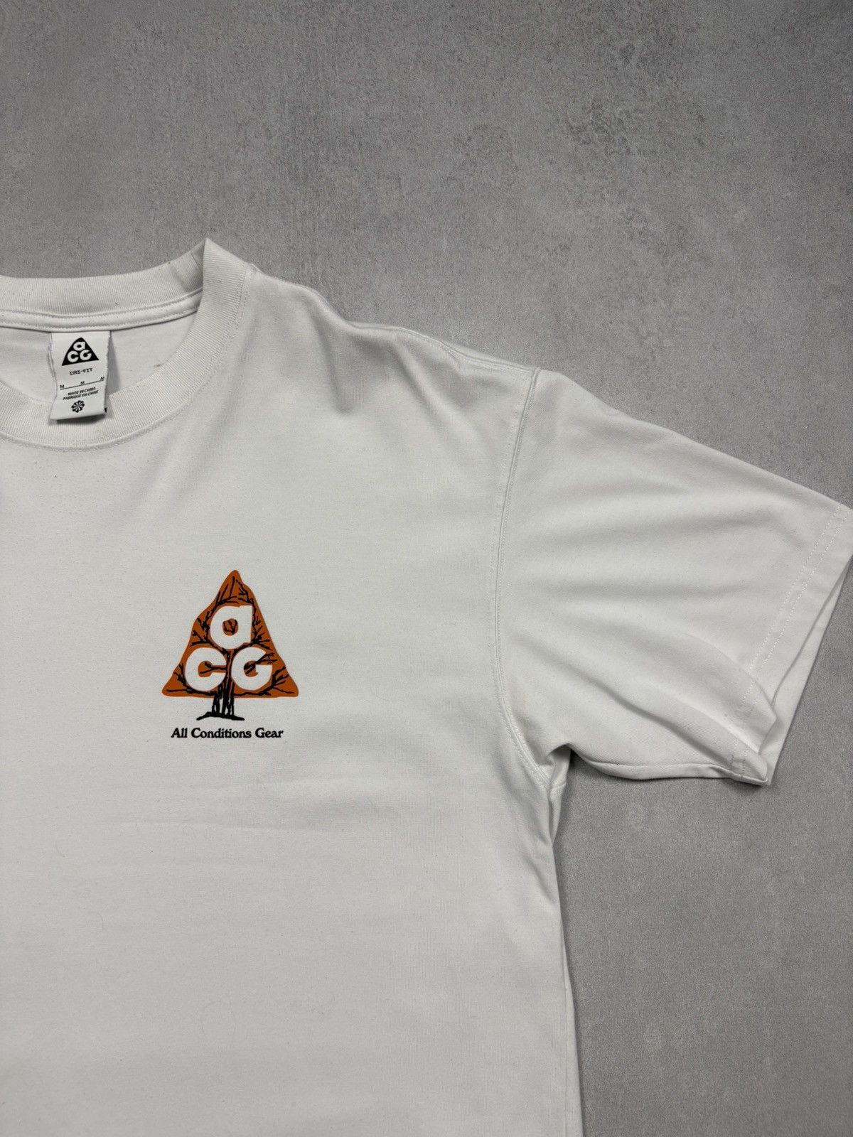 Nike ACG Nike ACG The Wild Woods of Wildwood Graphic White T-Shirt M Size US M / EU 48-50 / 2 - 7 Thumbnail