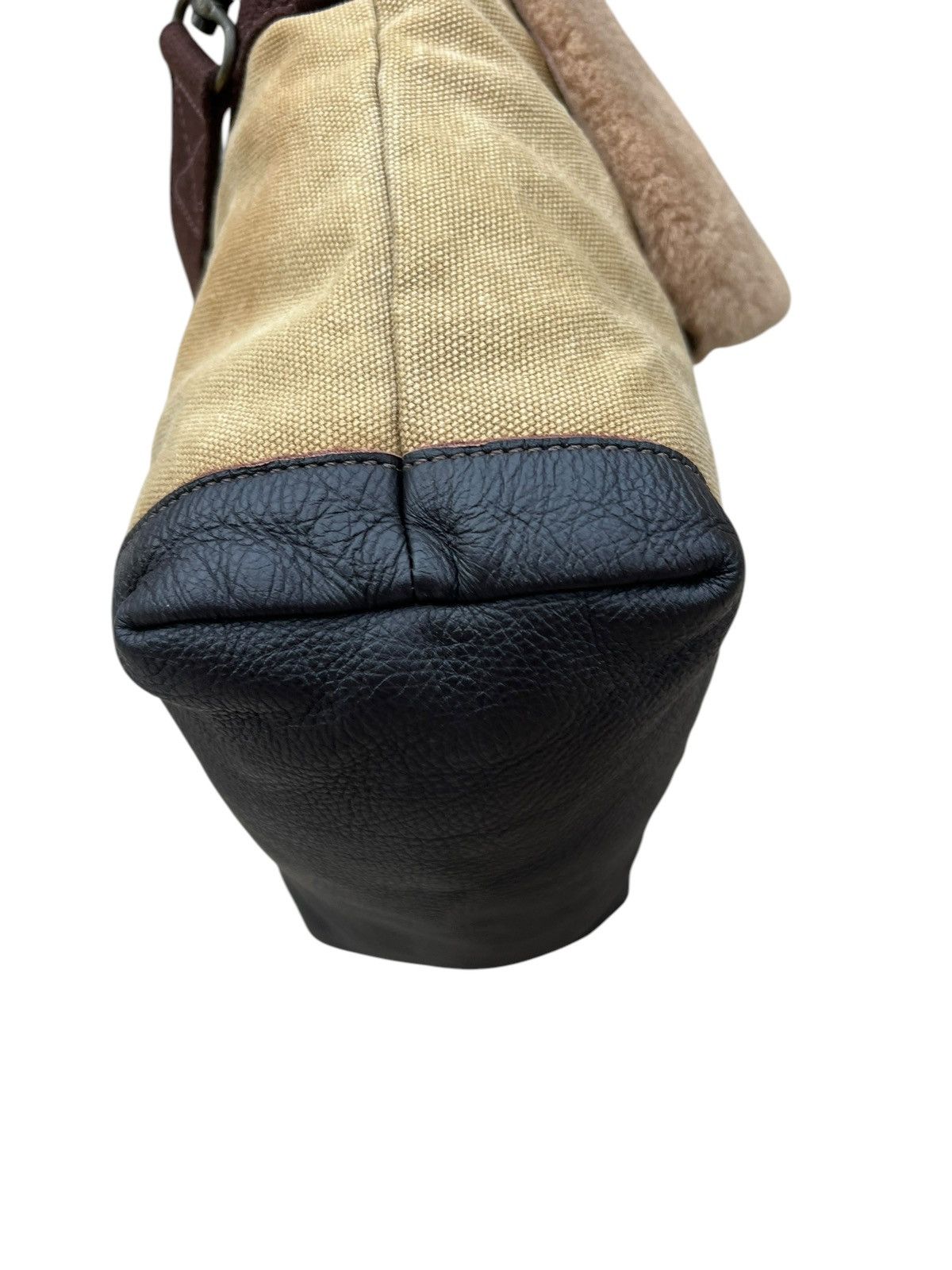Frapbois Vintage Frapbois Japan Sheepskin Canvas Sling Bag Size ONE SIZE - 16 Thumbnail