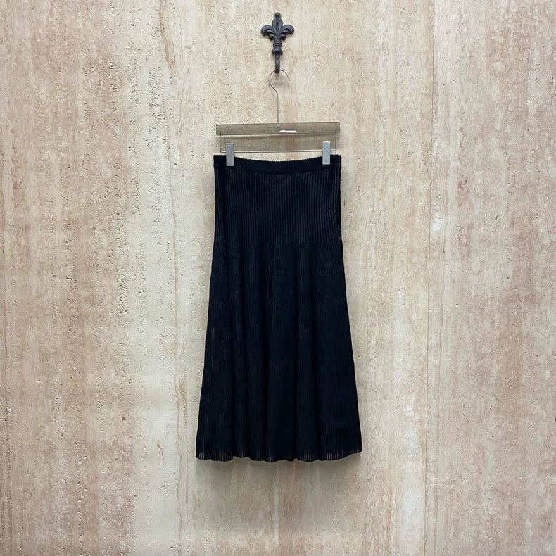 Givenchy Givenchy Black Stripe Corduroy Half Skirt / Size S / 333 Size S / US 4 / IT 40 - 1 Thumbnail