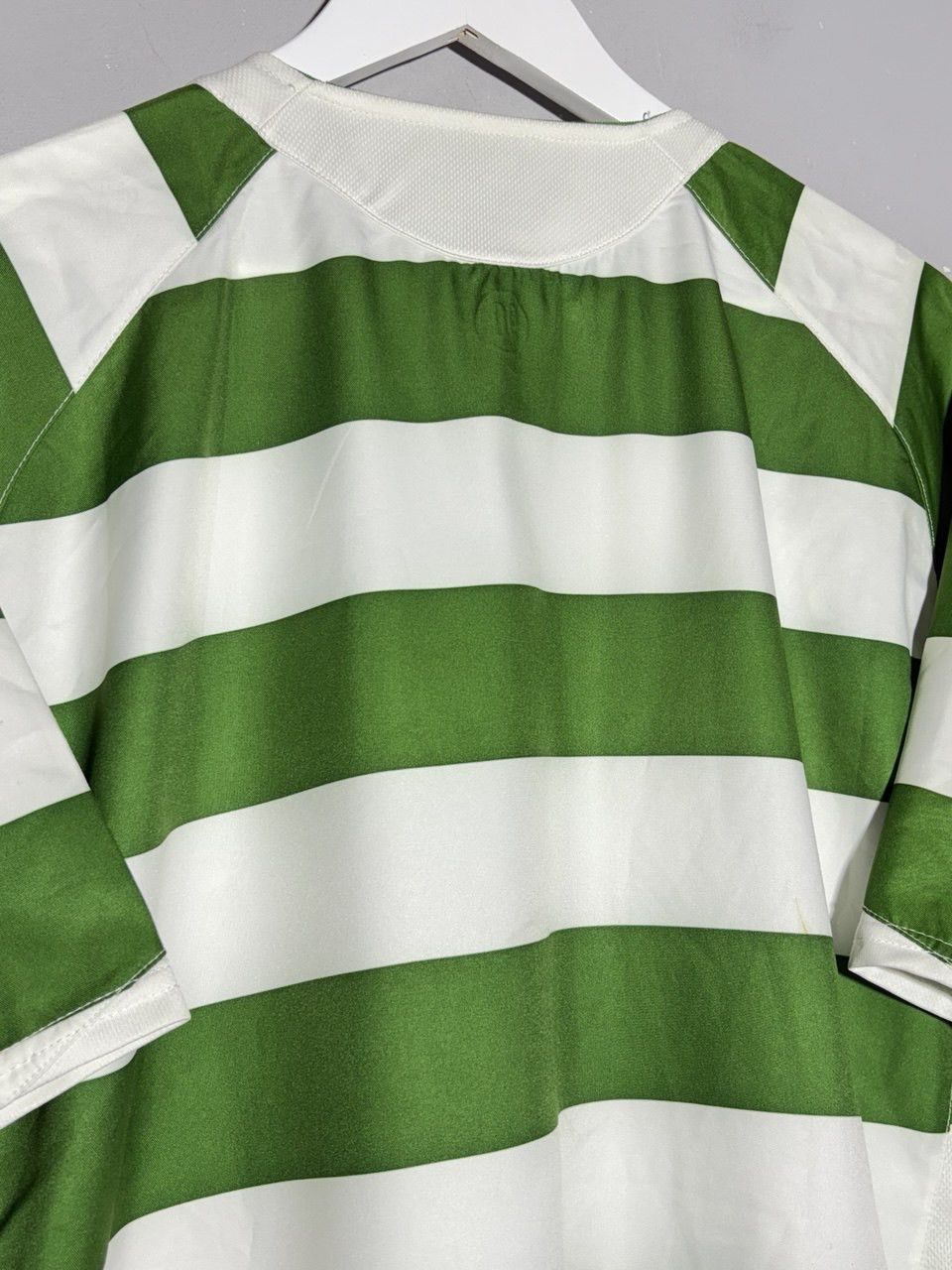 Nike 2009 Vintage Nike Celtic Soccer Jersey Carling Scottish Size US XL / EU 56 / 4 - 12 Thumbnail