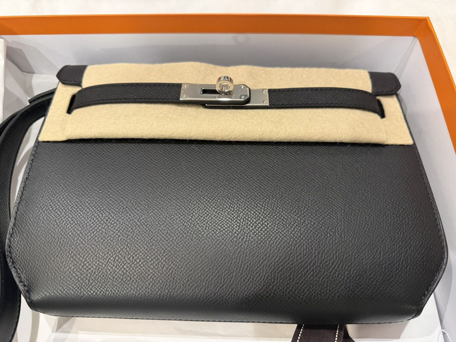 Hermes New Hermes Kelly Depeches 25 Pouch Black Calfskin Leather Size ONE SIZE - 3 Thumbnail