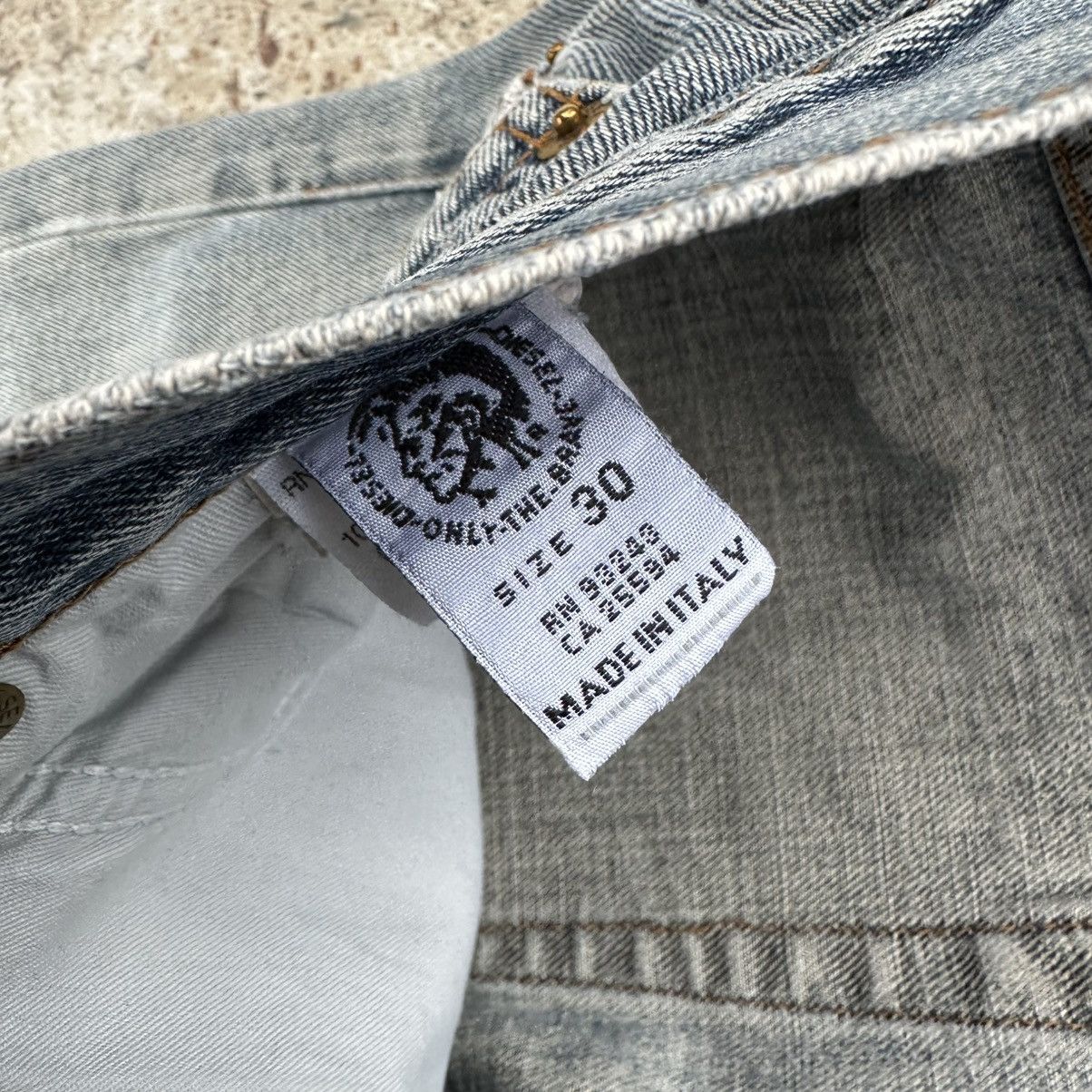 Diesel × Japanese Brand Vintage Japanese Style Diesel Jeans Size 30 Straight Classic Size US 30 / EU 46 - 9 Thumbnail
