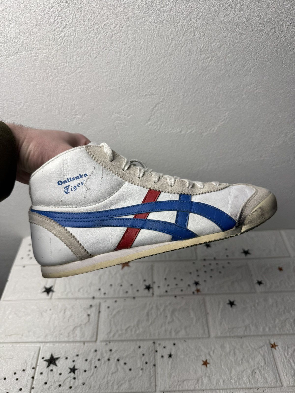 Onitsuka Tiger TOKYO Onitsuka Tiger Mexico 66 Mid Runner US7 UK6.5 EUR40 Size US 7 / EU 40 - 1 Thumbnail