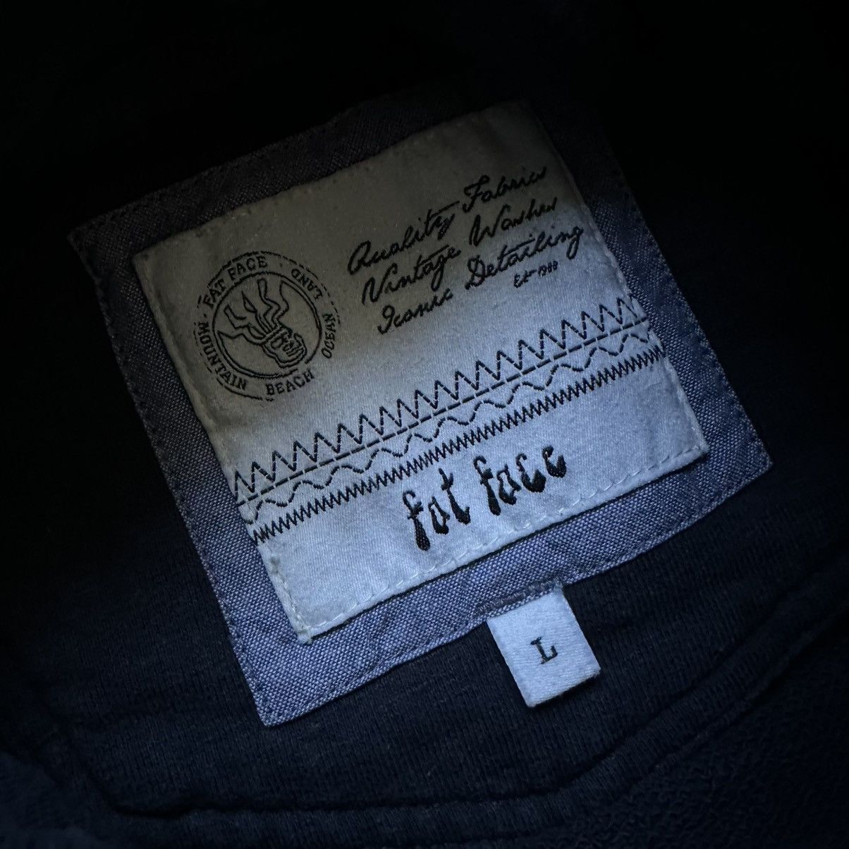 FatFace VTG Mans Hoodie Fat Face Big Logo Size L Used Dark Blue 00s Size US L / EU 52-54 / 3 - 12 Thumbnail