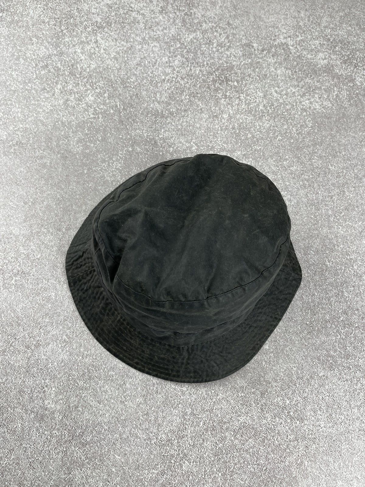 Barbour × Vintage Vintage Barbour Waxed Bucket Hat Size M Size ONE SIZE - 3 Thumbnail