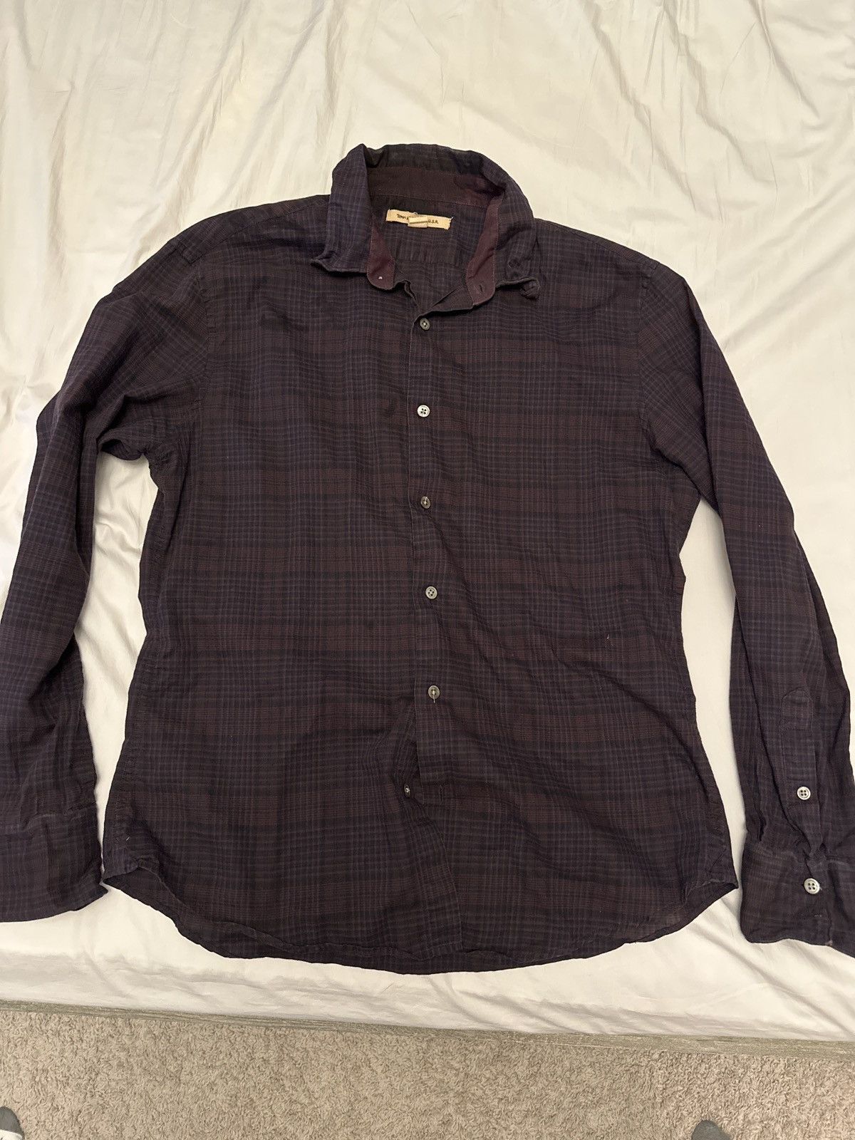 John Varvatos John Varvatos USA Button Up (w/ wire in collar and sleeves) Size US M / EU 48-50 / 2 - 1 Thumbnail