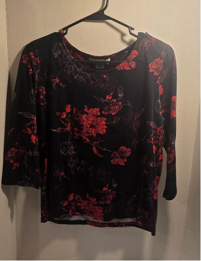 The Unbranded Brand Women's small Sag Harbor blouse Size S / US 4 / IT 40 - 1 Thumbnail