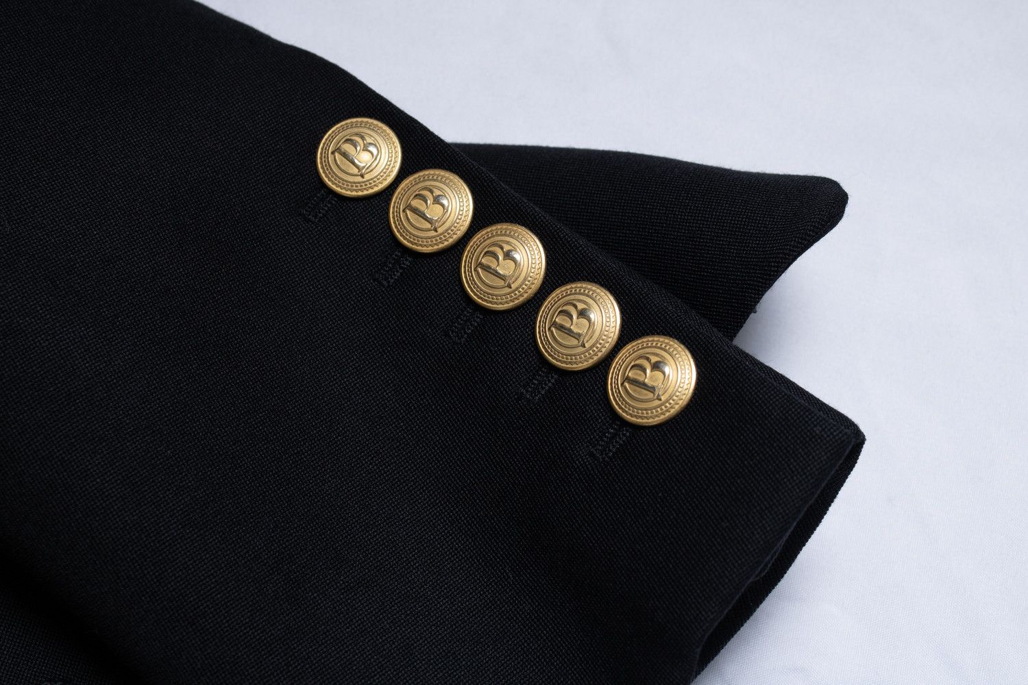 Pierre Balmain Pierre Balmain, black double breasted blazer Size M / US 6-8 / IT 42-44 - 5 Thumbnail