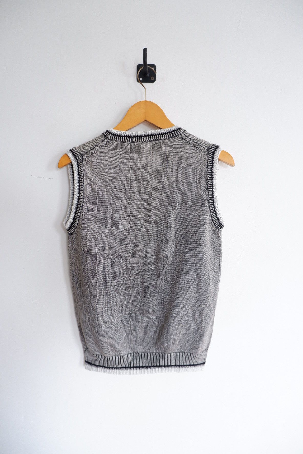20471120 Y2K Nicole Sports Overwash Knitted Vest Fit Small Size US M / EU 48-50 / 2 - 2 Thumbnail