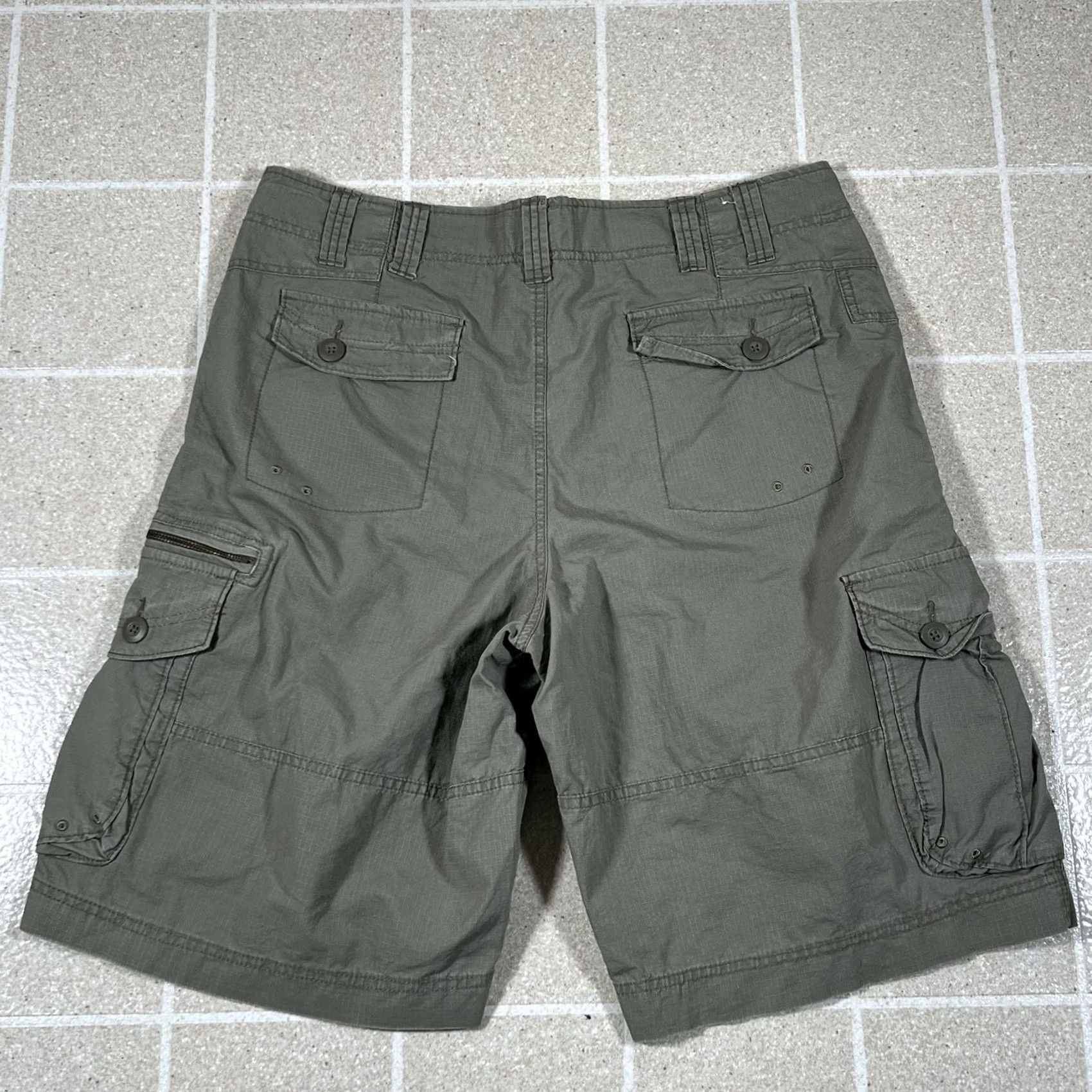 Ocean Pacific VINTAGE Ocean Pacific Cargo Shorts Men 36 Regular Cargo Green Ocean Pacific 90s Surf Skate Mens Size US 36 / EU 52 - 2 Thumbnail