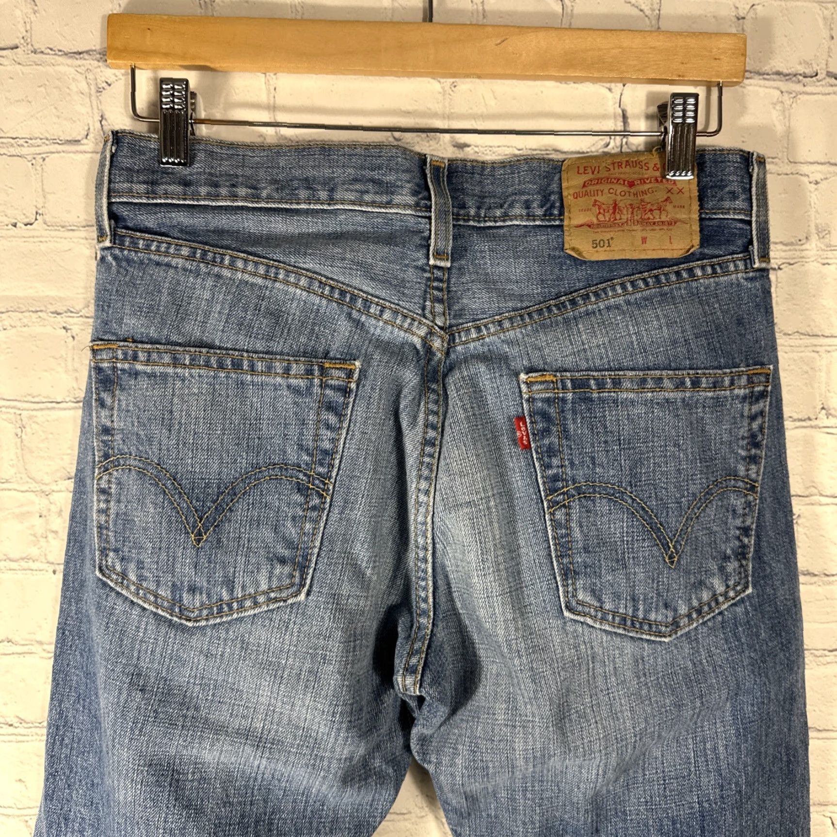 Levi's VINTAGE Levi's 501 Levi'S 501 Jeans Mens 30x34 Button Fly Red Tab Straight Denim Blue 90s Mens Size US 30 / EU 46 - 7 Thumbnail