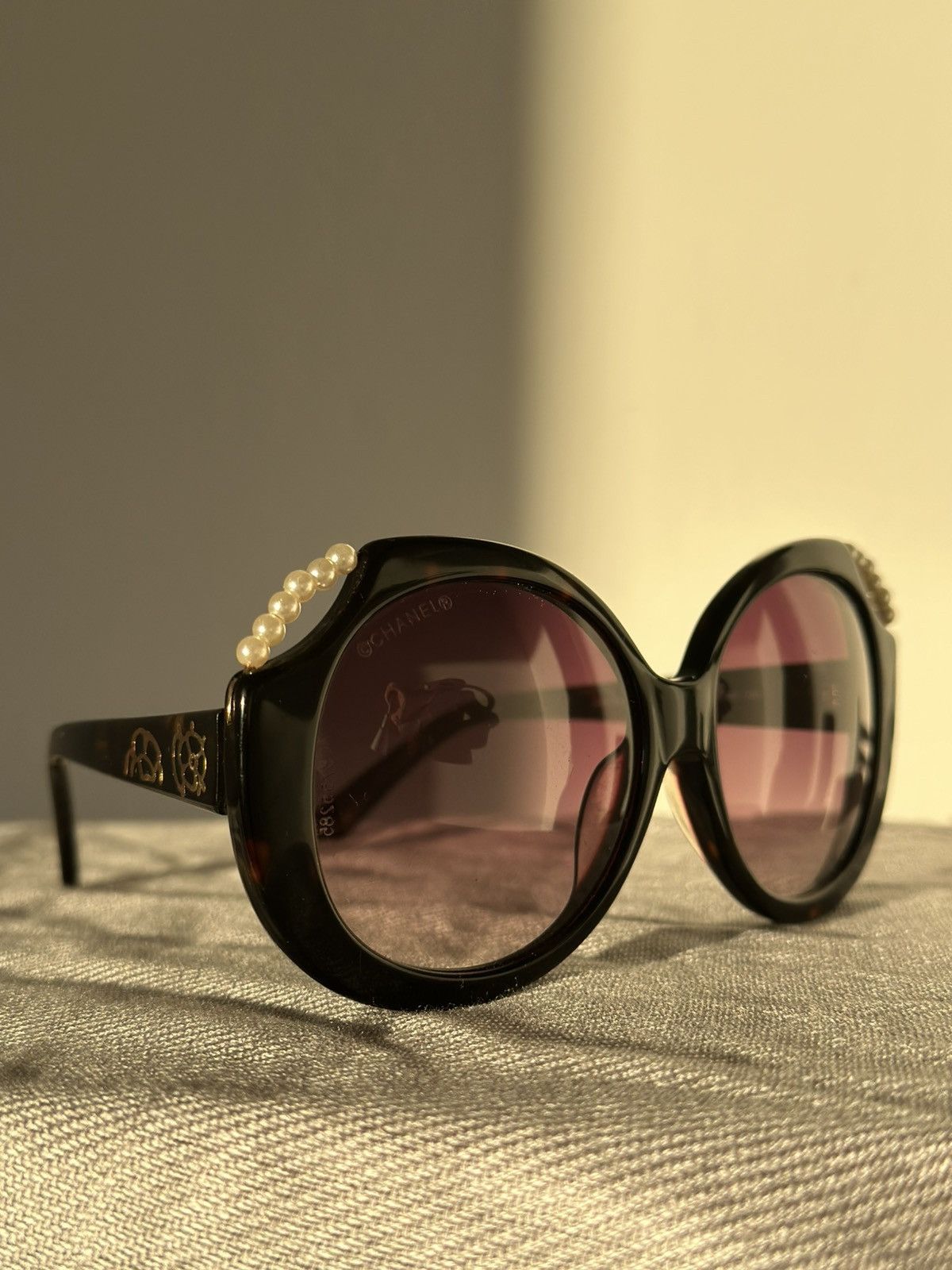 Chanel Chanel perle collection luxury sunglasess Size ONE SIZE - 2 Thumbnail