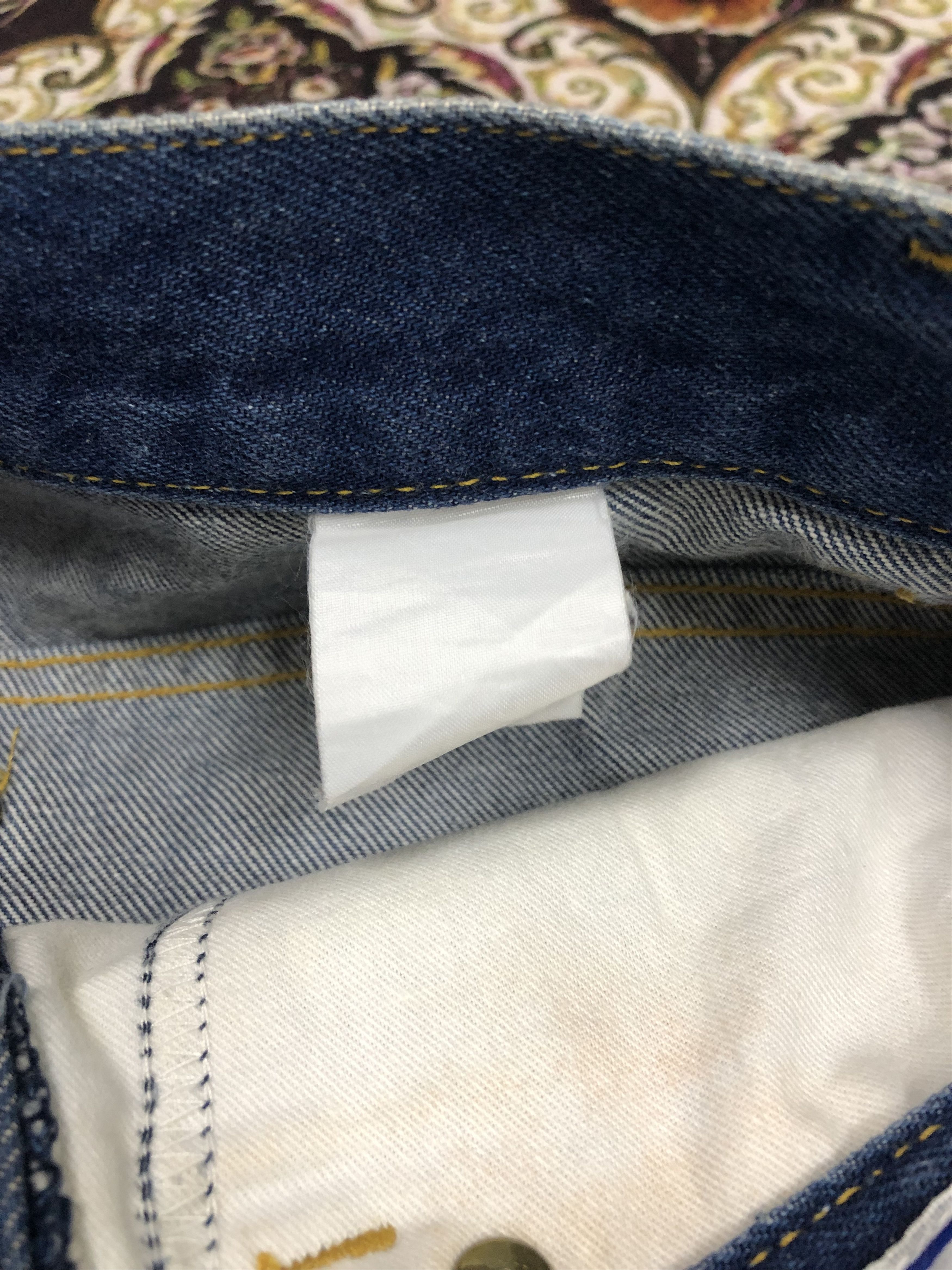 Designer × Yves Saint Laurent YSL embroidered logo on pocket jeans Size US 29 - 8 Thumbnail