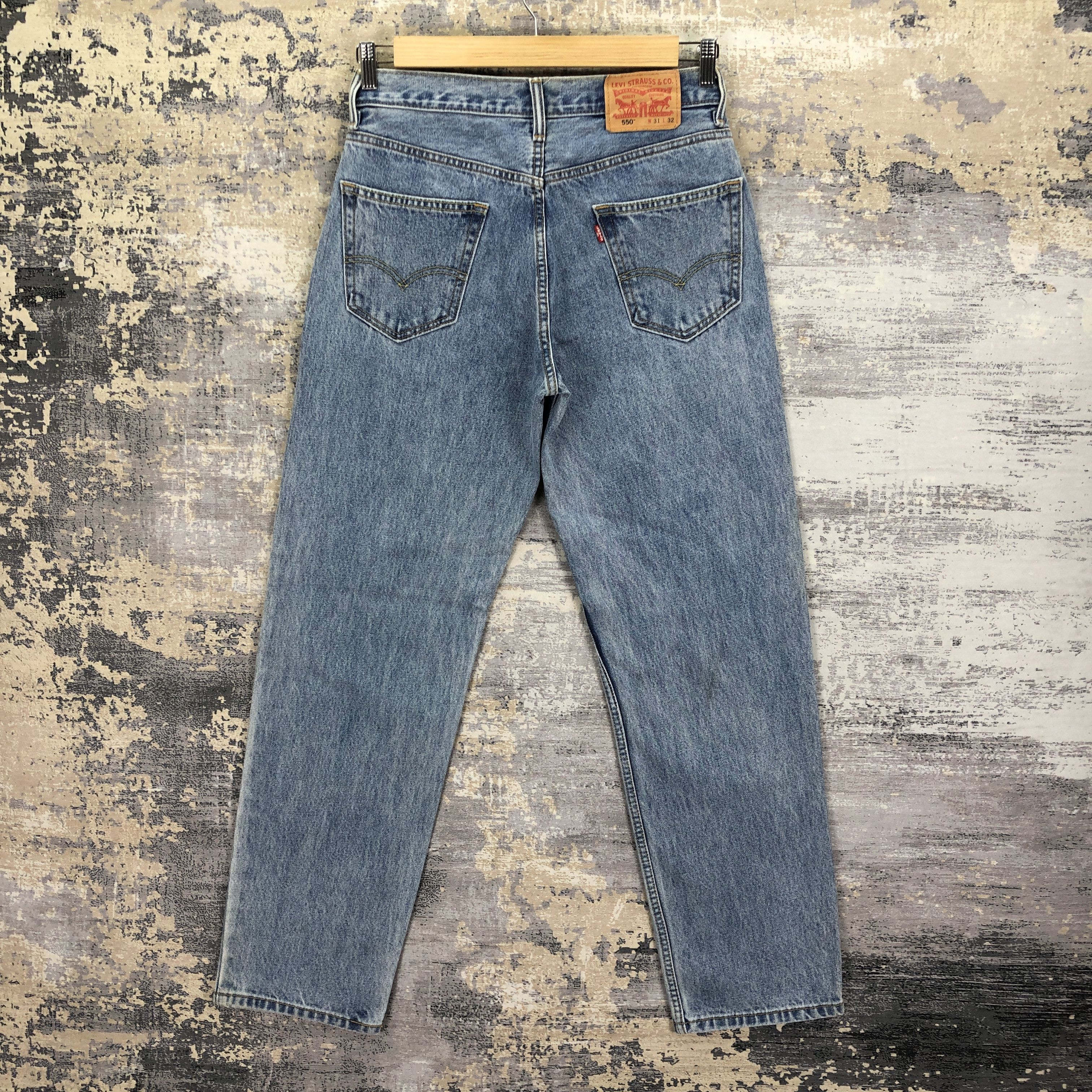 Levi's Vintage Y2K Levis 550 Stonewash Jeans Levi's SunFaded Denim Size 28" / US 6 / IT 42 - 2 Thumbnail