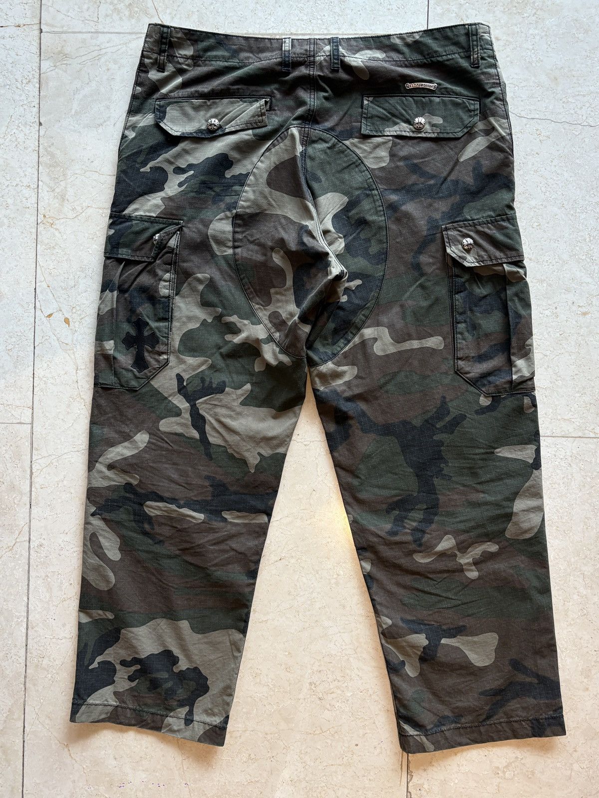 Chrome Hearts Chrome hearts camo cargo pants Size US 38 / EU 54 - 2 Thumbnail