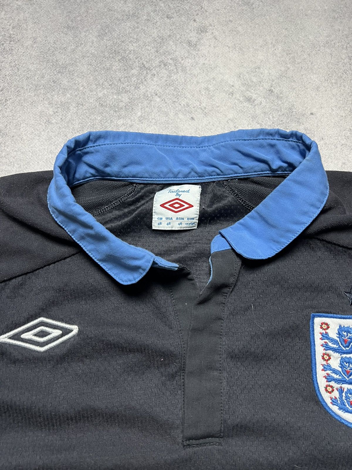 Umbro Vintage England Football Blockcore Style Soccer Y2K Jersey Size US L / EU 52-54 / 3 - 4 Thumbnail